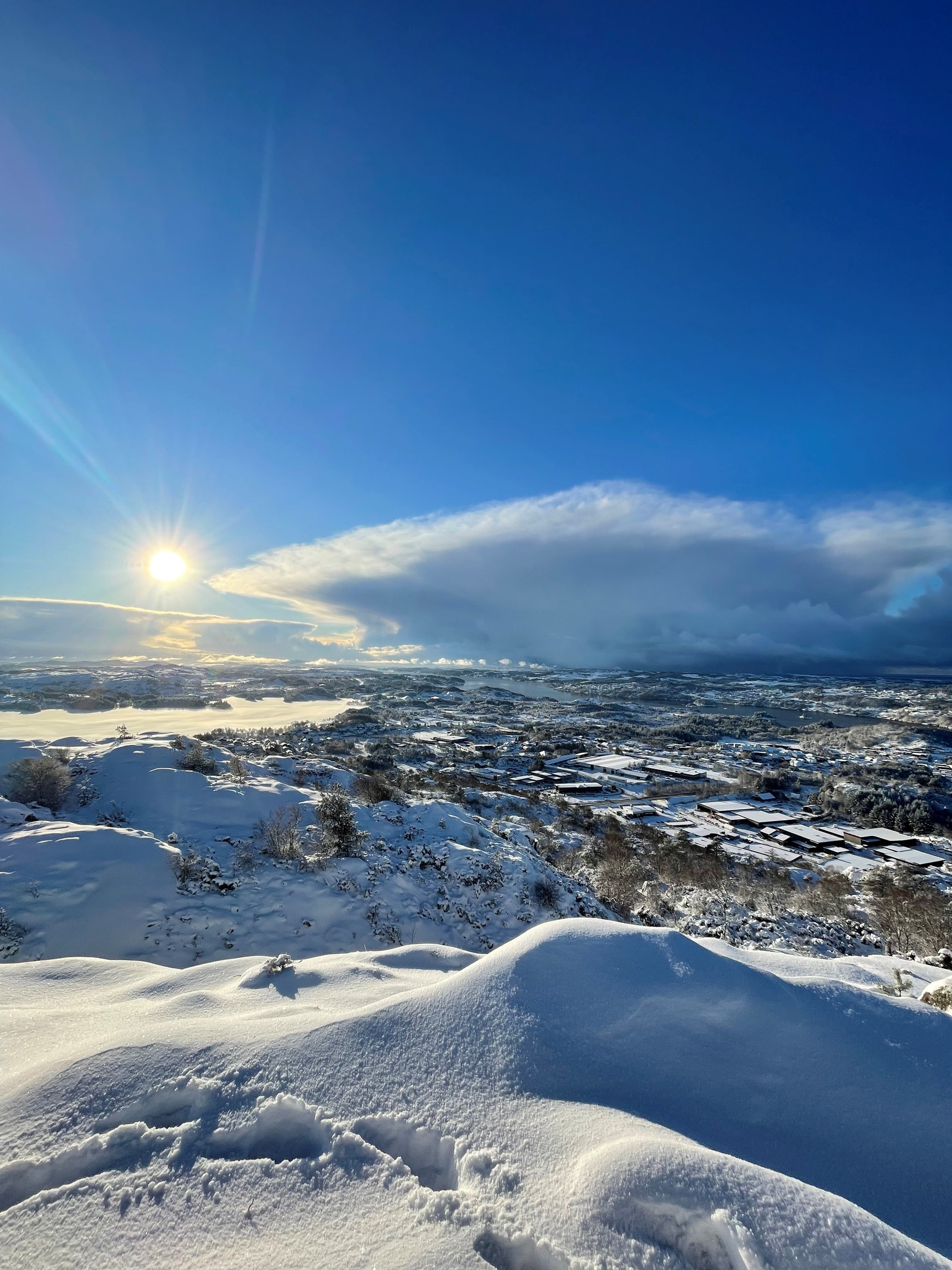 Fra Helgelandsfjellet med Førresfjorden i vinterdrakt!