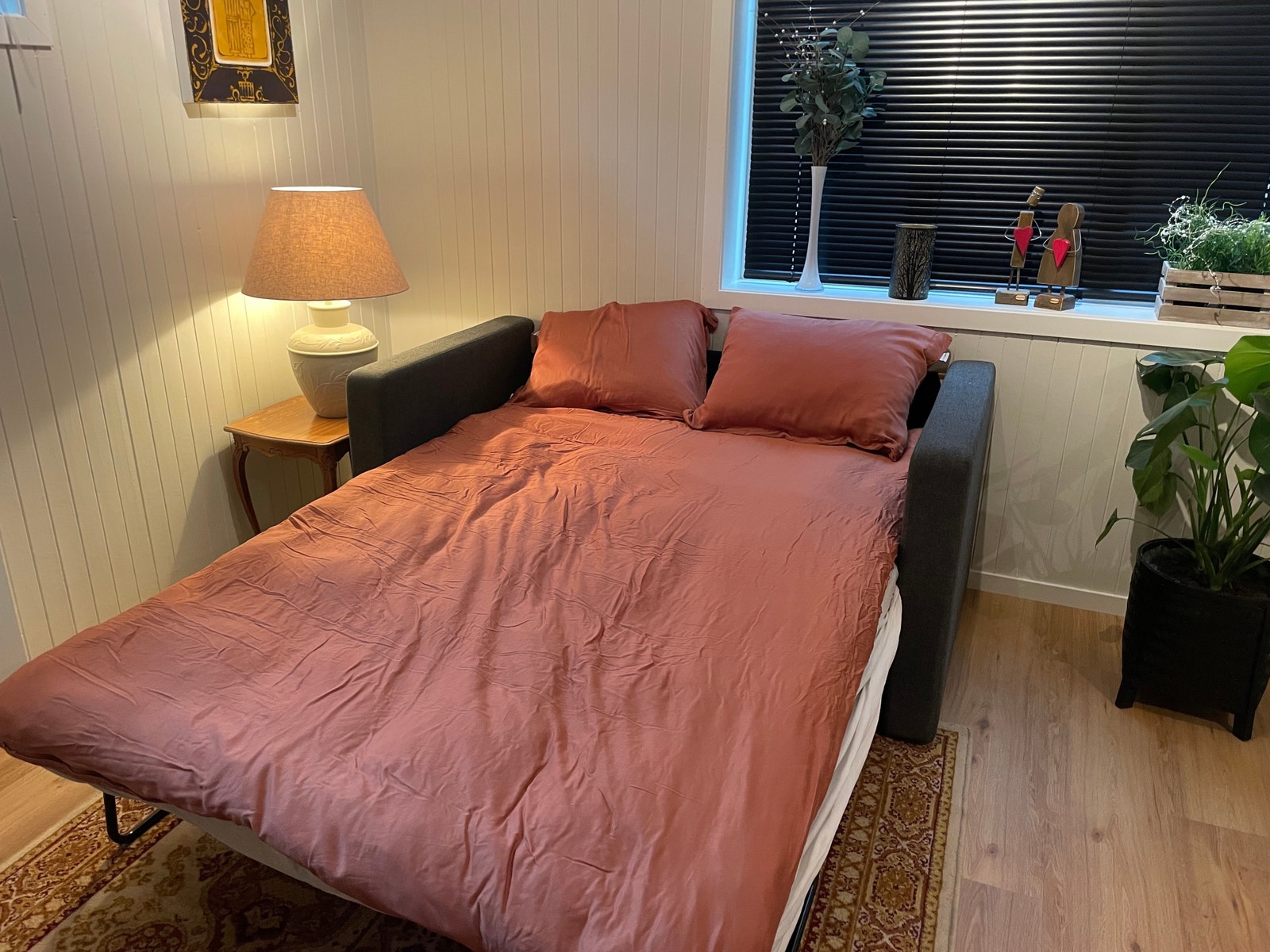 Sovesofa på stue Galleribilde