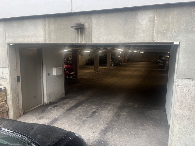 Grei kjørehøyde Galleribilde