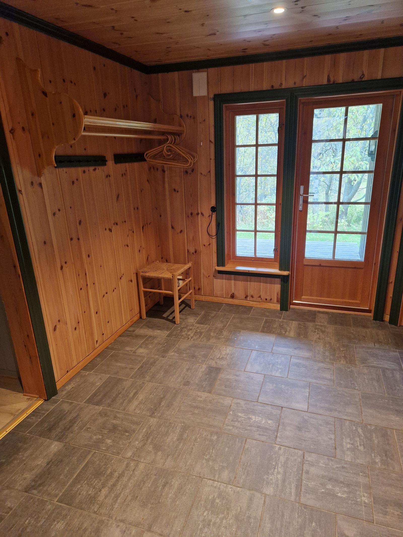 Romslig gang/garderobe Galleribilde