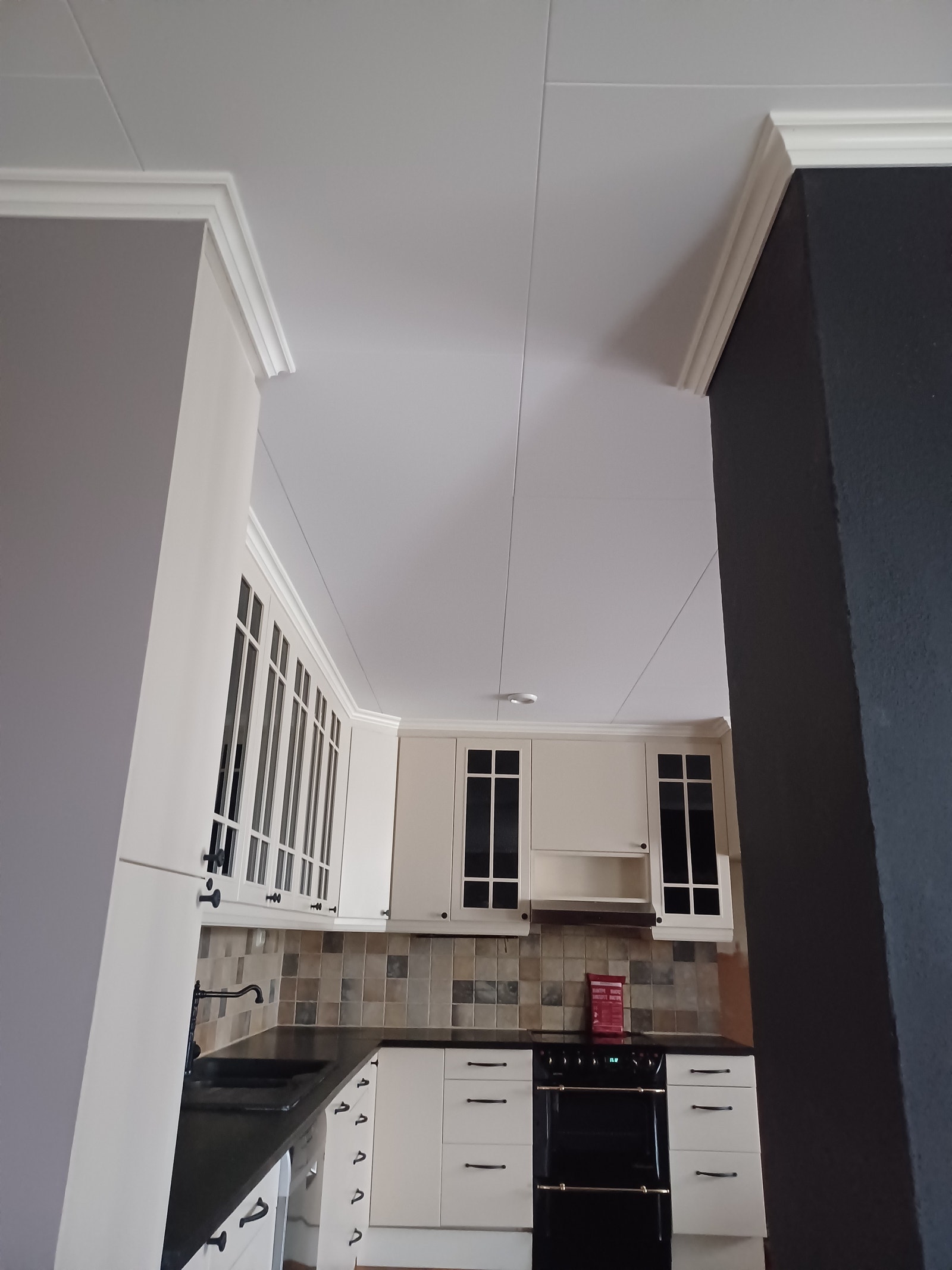 Nytt tak og nye taklister i kjøkken, september 2024. Galleribilde