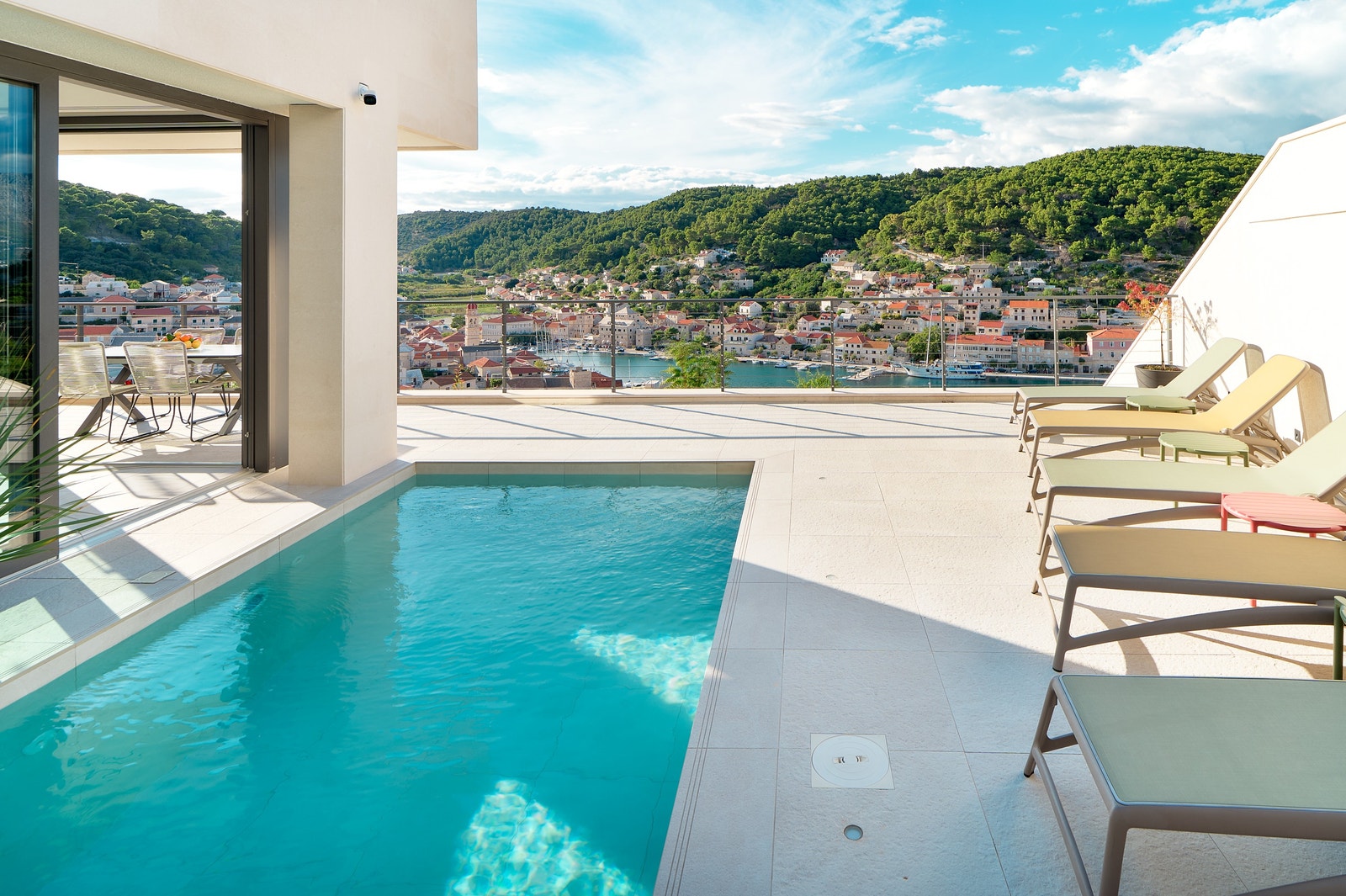 Utsikt fra basseng Galleribilde