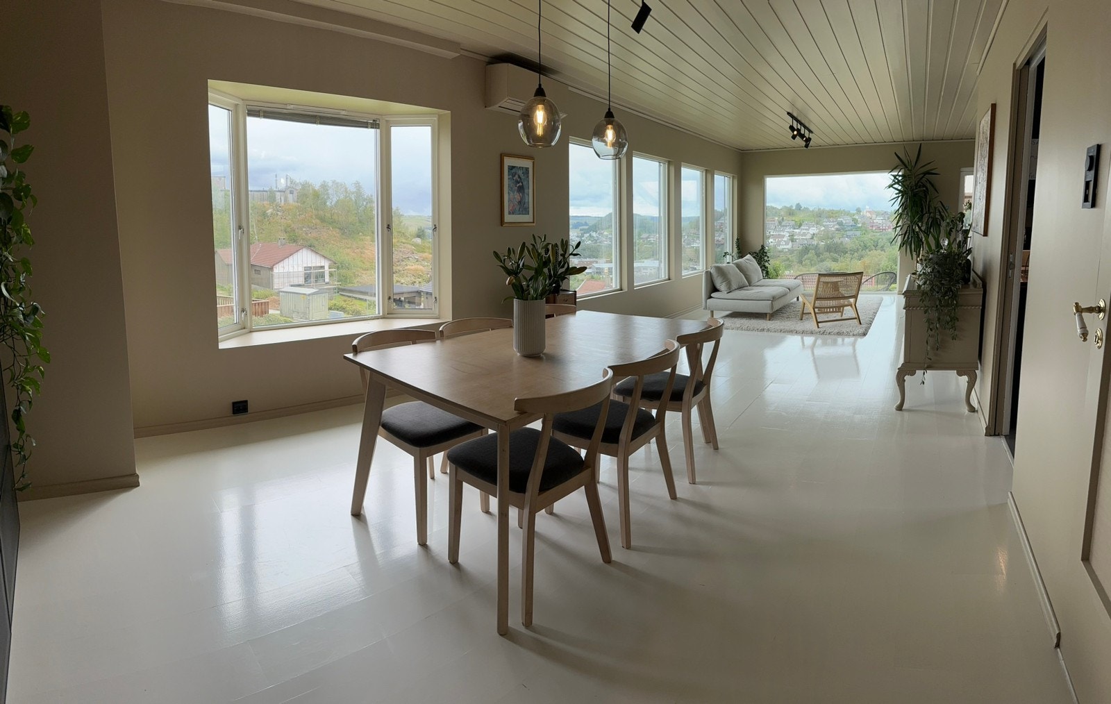 Stue i 1 etg. Galleribilde