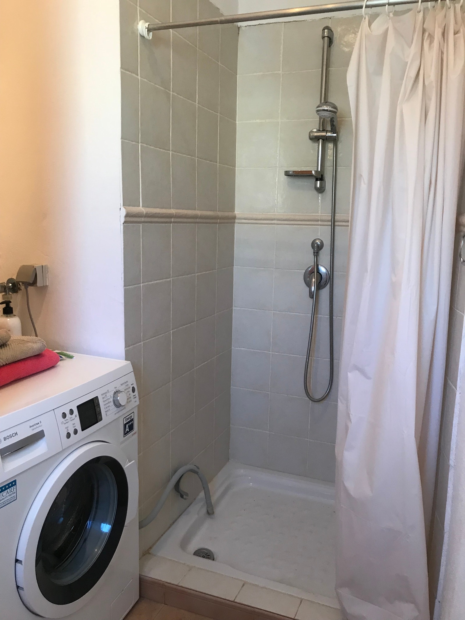 Dusj i annekset Galleribilde