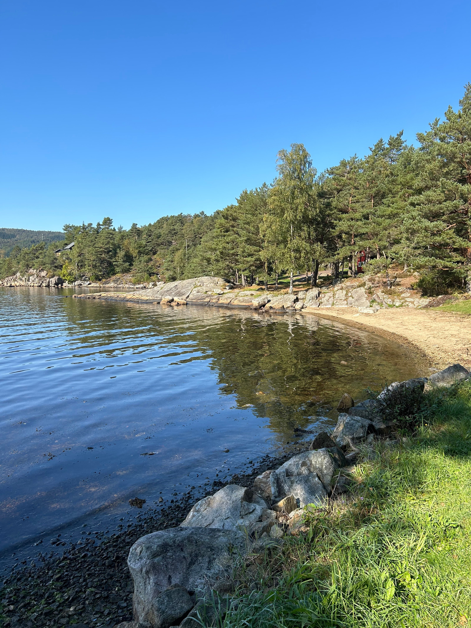 Raulibukta badeplass med flotte strender