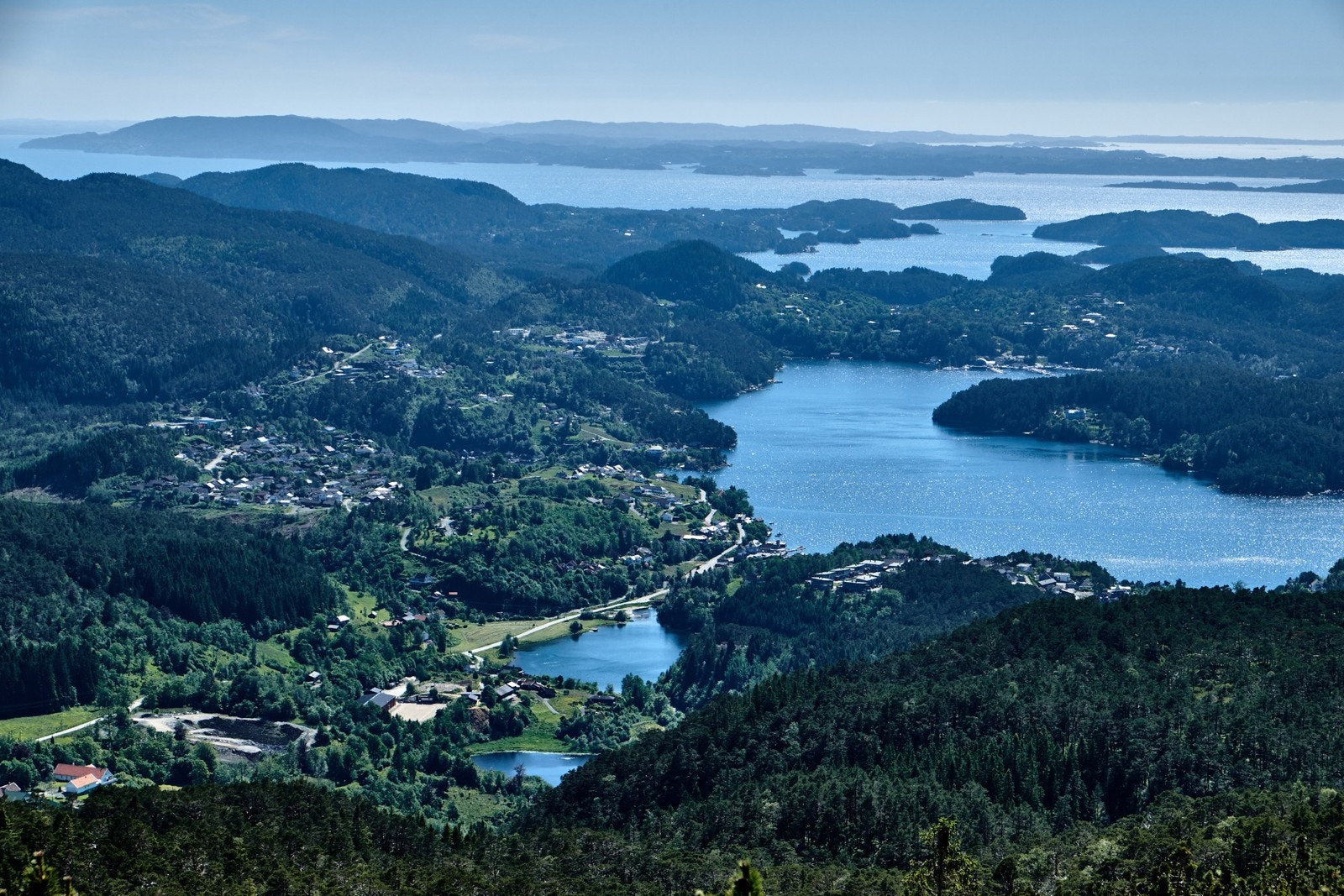 Fantastiks utsikt fra Lyshorn ca. 400 moh. Galleribilde