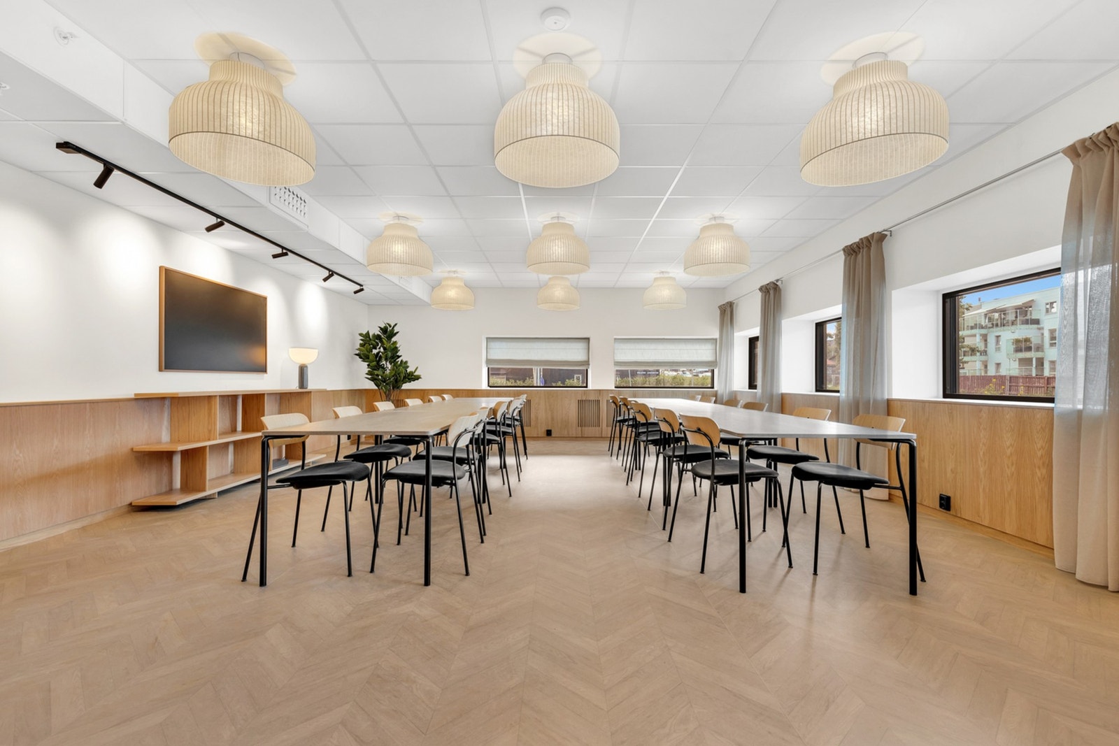 Selskapslokale er tilgjengelig for alle beboerne på Dalgårdstunet. Og kan enten benyttes til sosiale formål i sameiet eller private arrangement. Galleribilde