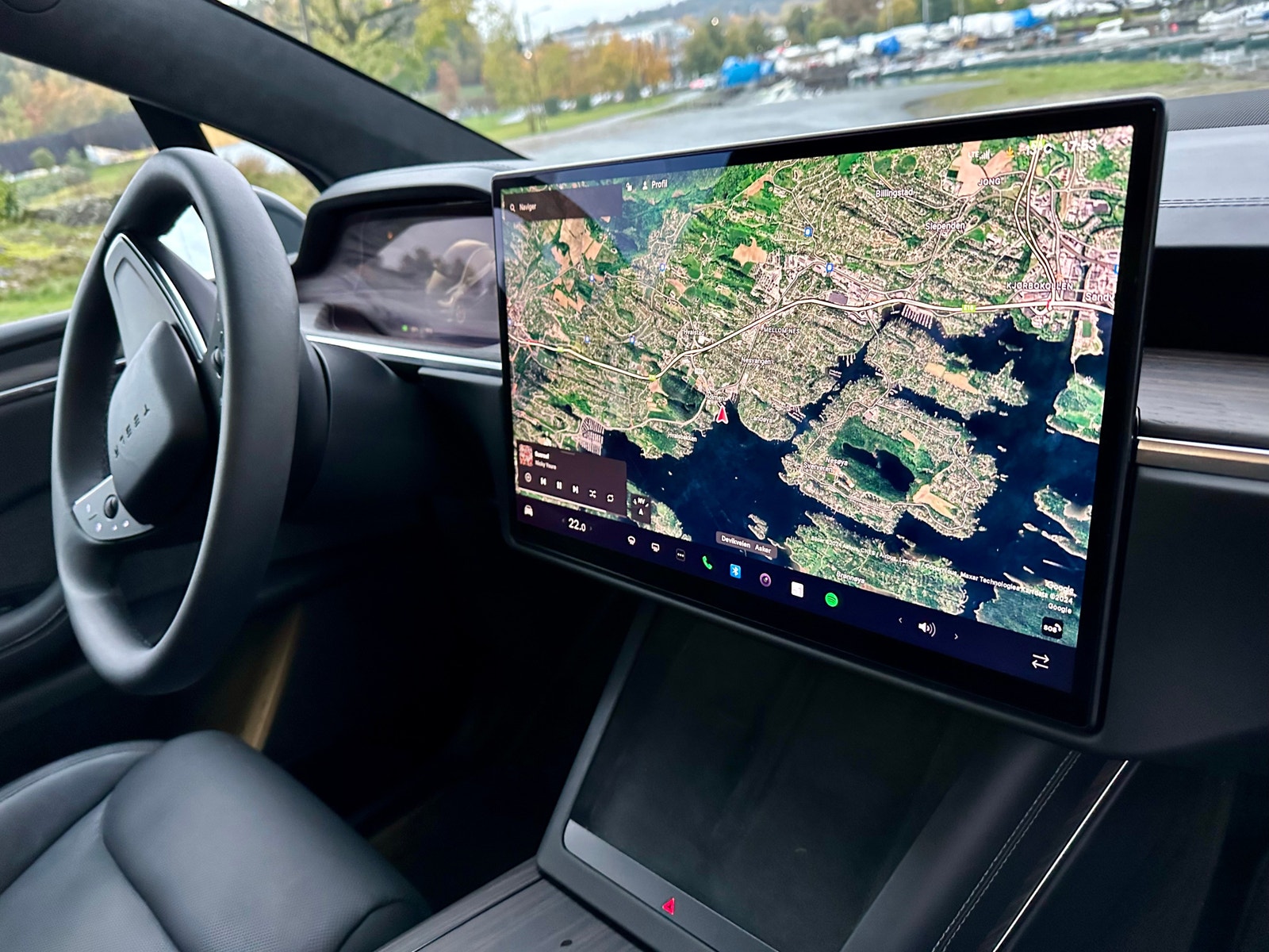 Tesla Model X 17