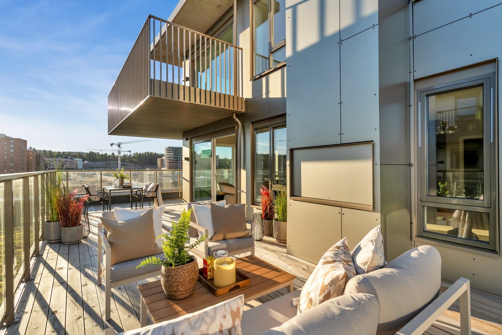 Leilighet 7017 er en ny, romslig og lekker 4-roms leilighet i det populære prosjektet MIDT. Galleribilde