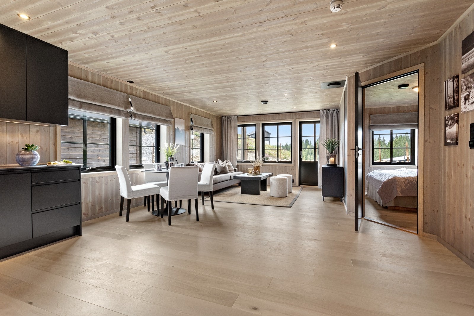 Bilder innvendig av tidligere oppsatt bygg Galleribilde