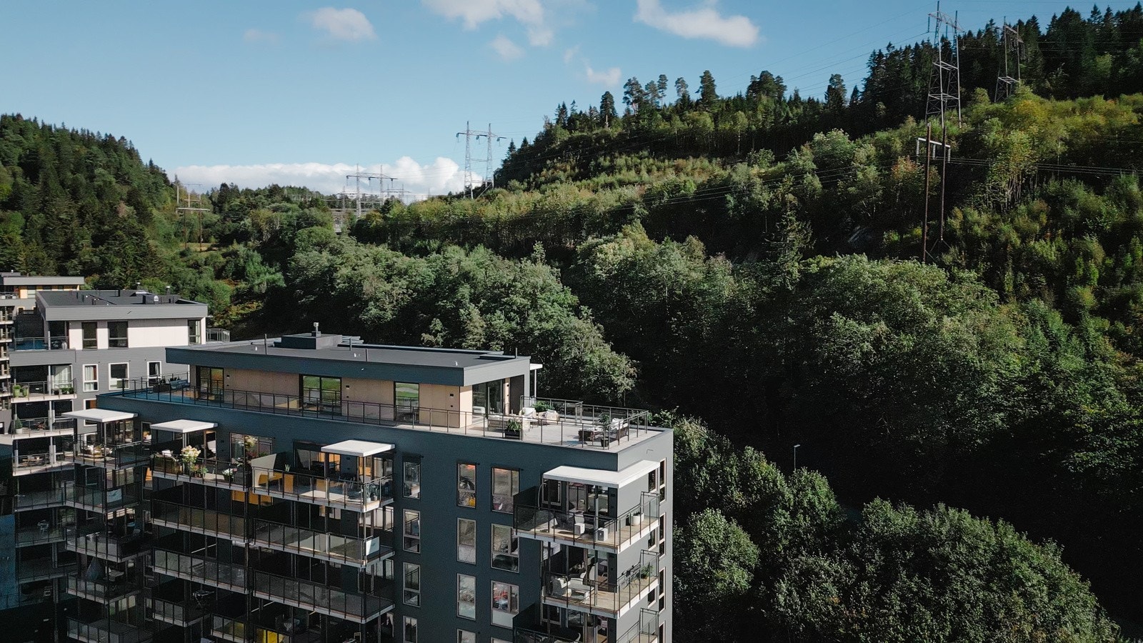 DJI_0380.MOV.00_00_15_16.Still001 Galleribilde