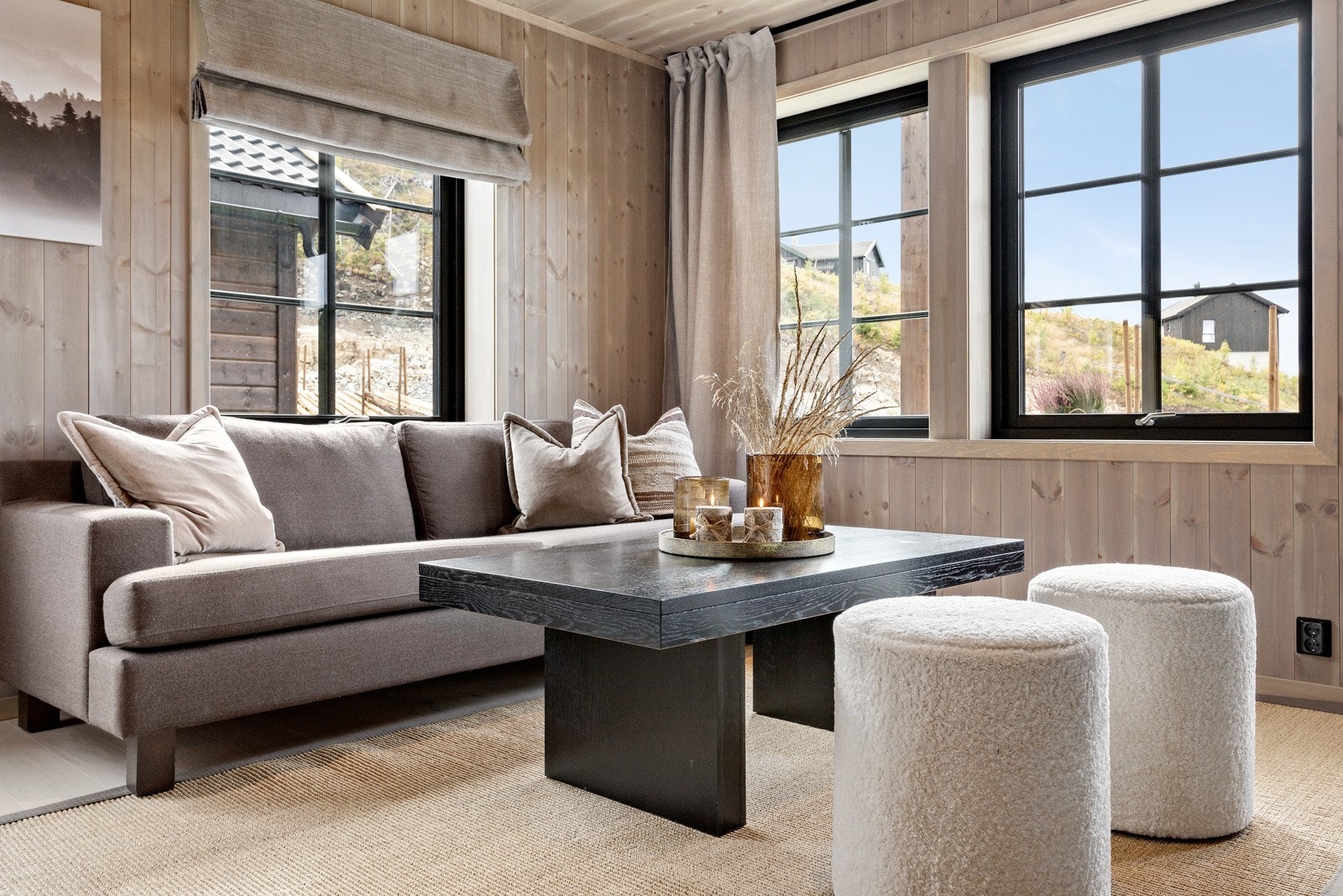 Lys og koselig stue Galleribilde