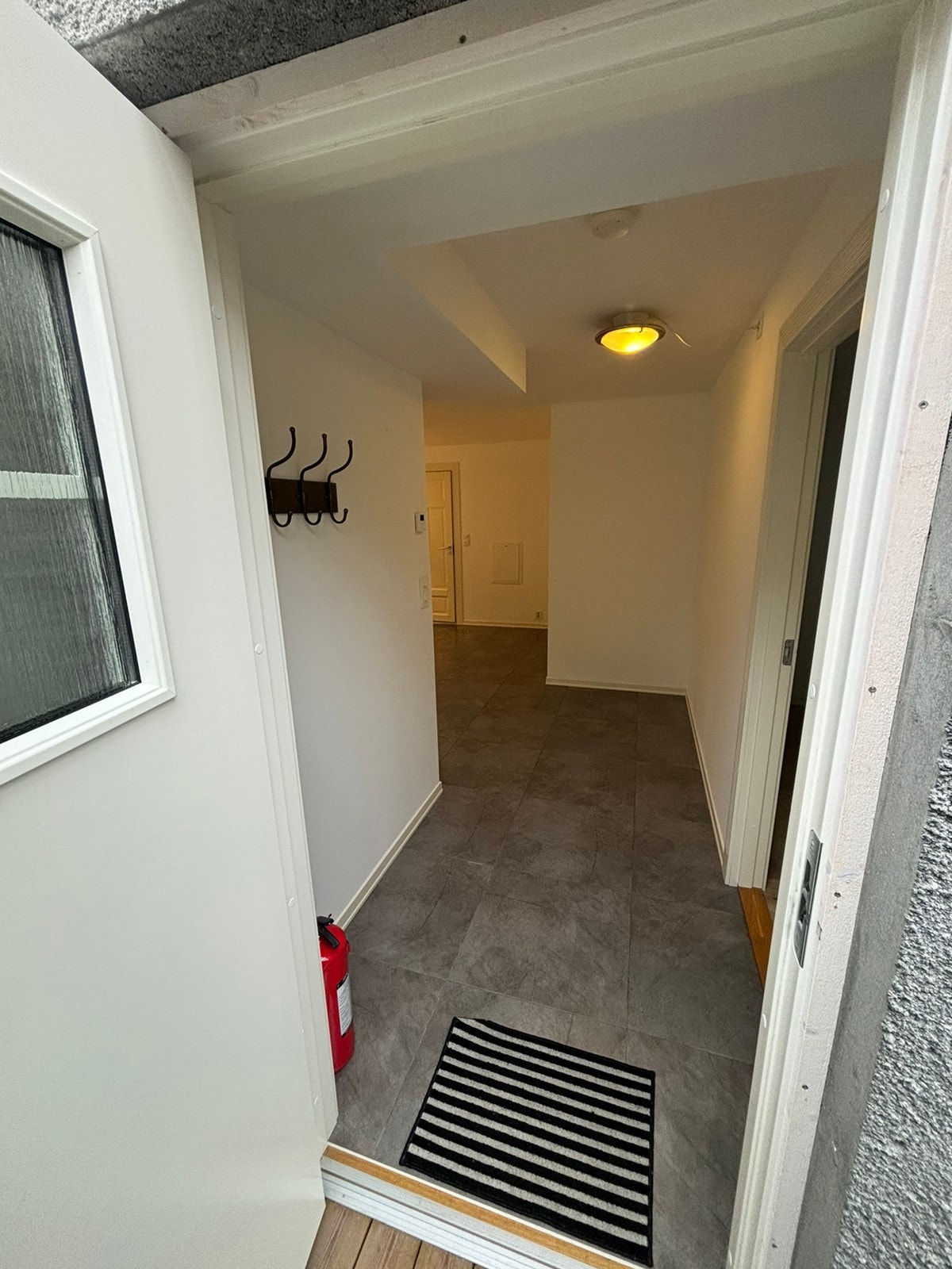 Inngangsparti fra utsiden Galleribilde