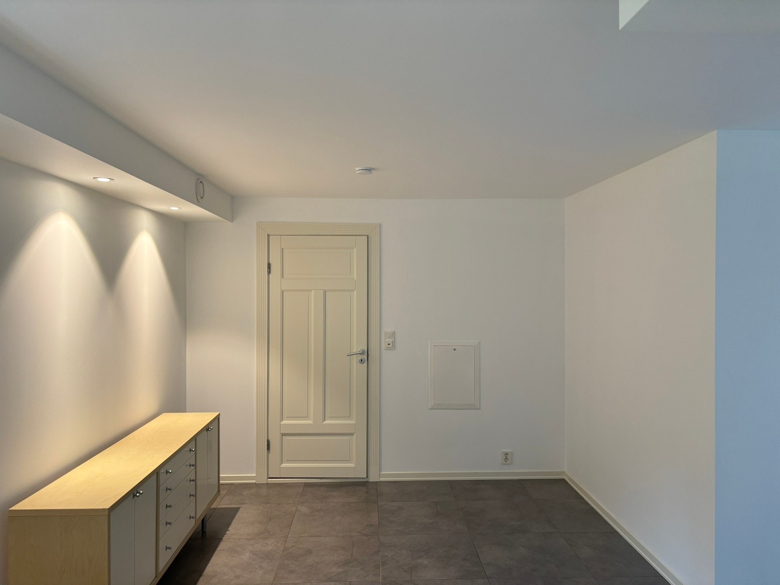 Nyoppusset hybel Galleribilde