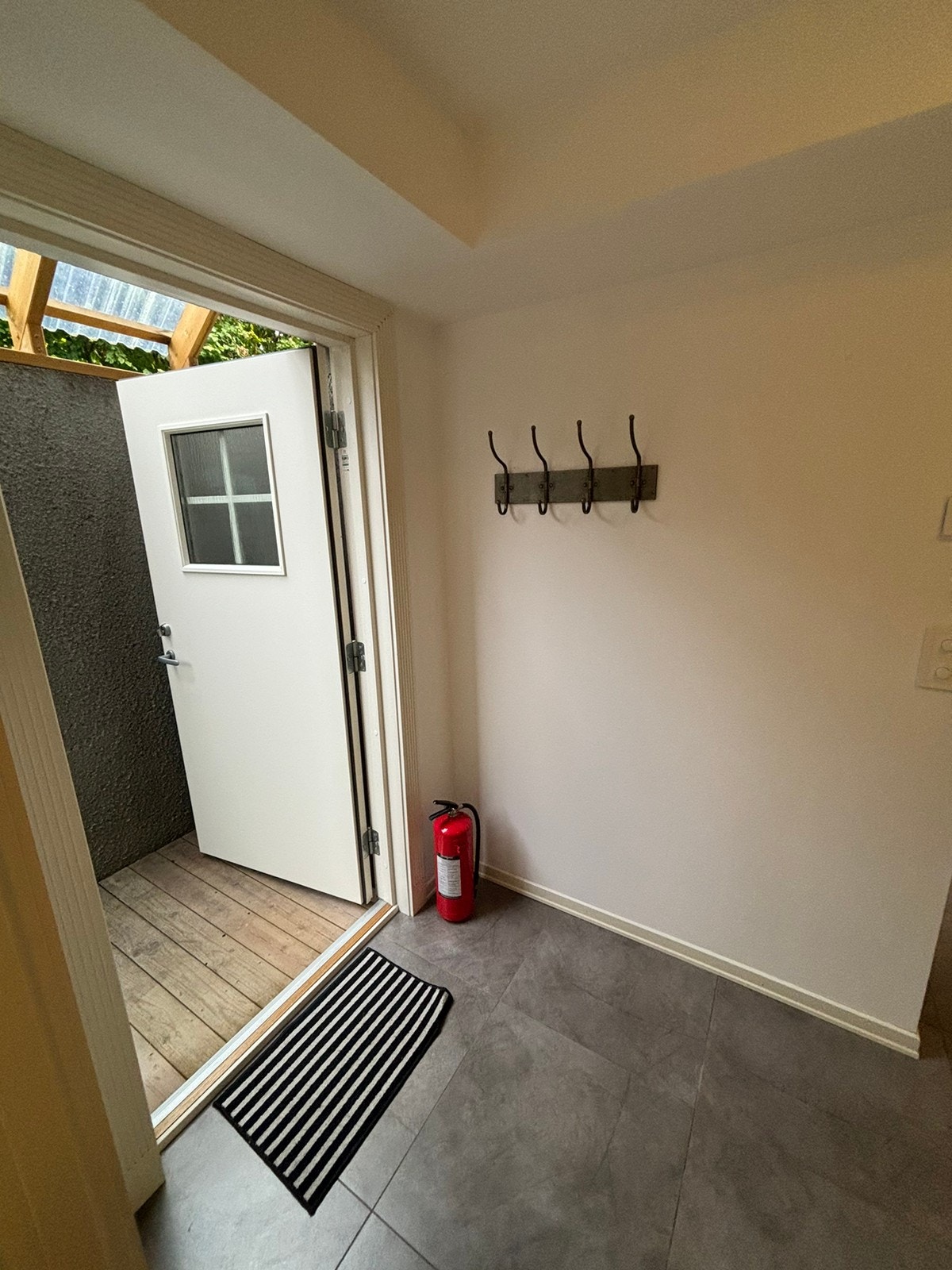 Inngangsparti fra innsiden Galleribilde