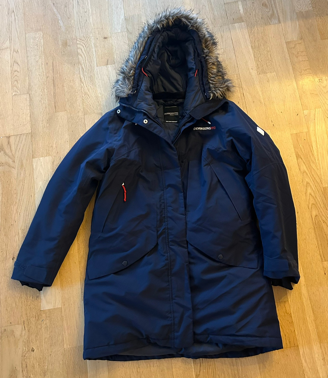 Didriksons Celine parka navy str 44 FINN torget