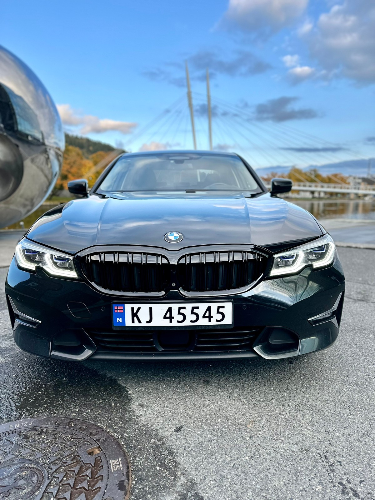 BMW 3-serie 320d xDrive/H&K/webasto/360/head up/memory setter/Laser 3
