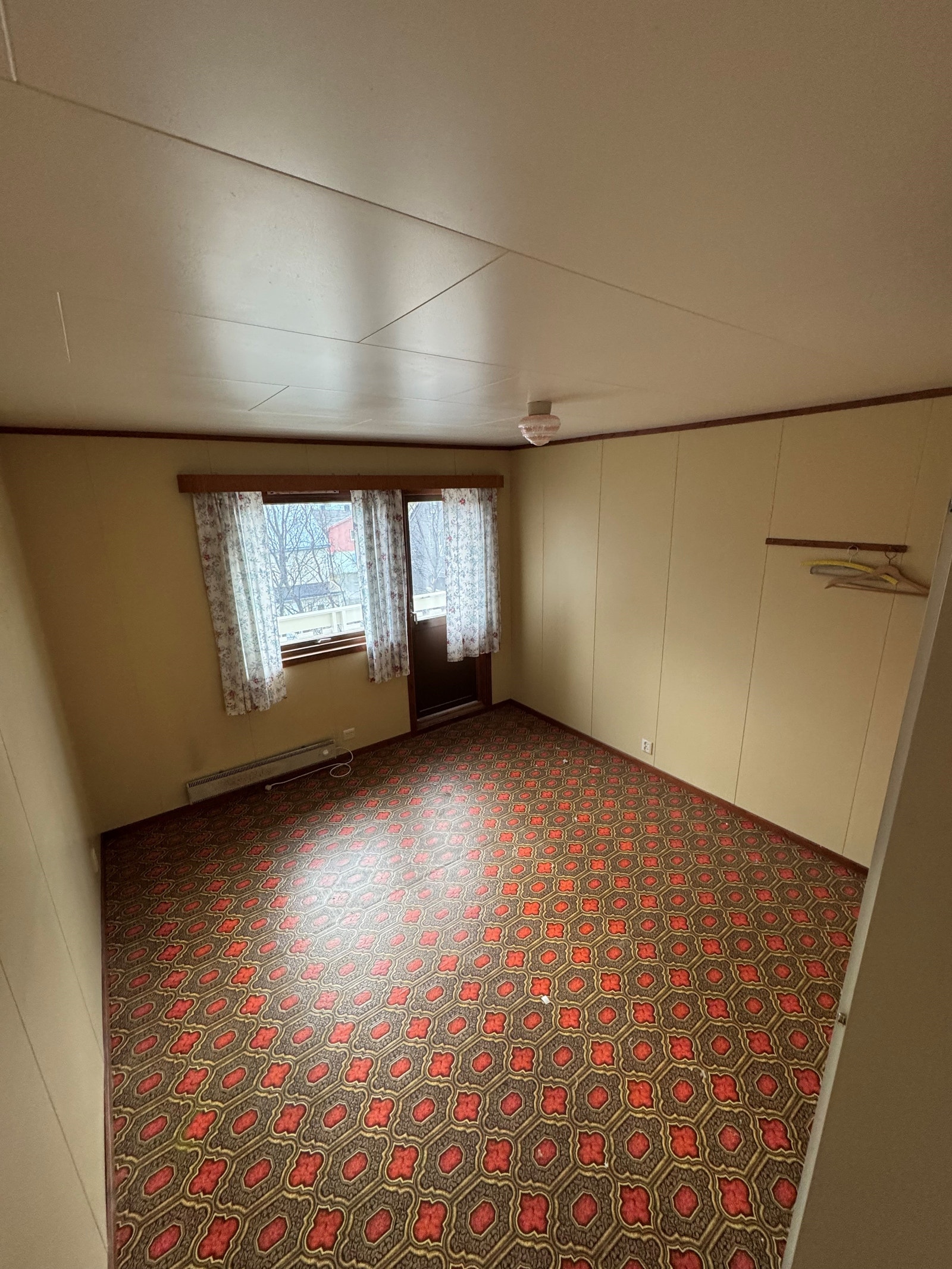 Hovedsoverom med balkong. Galleribilde