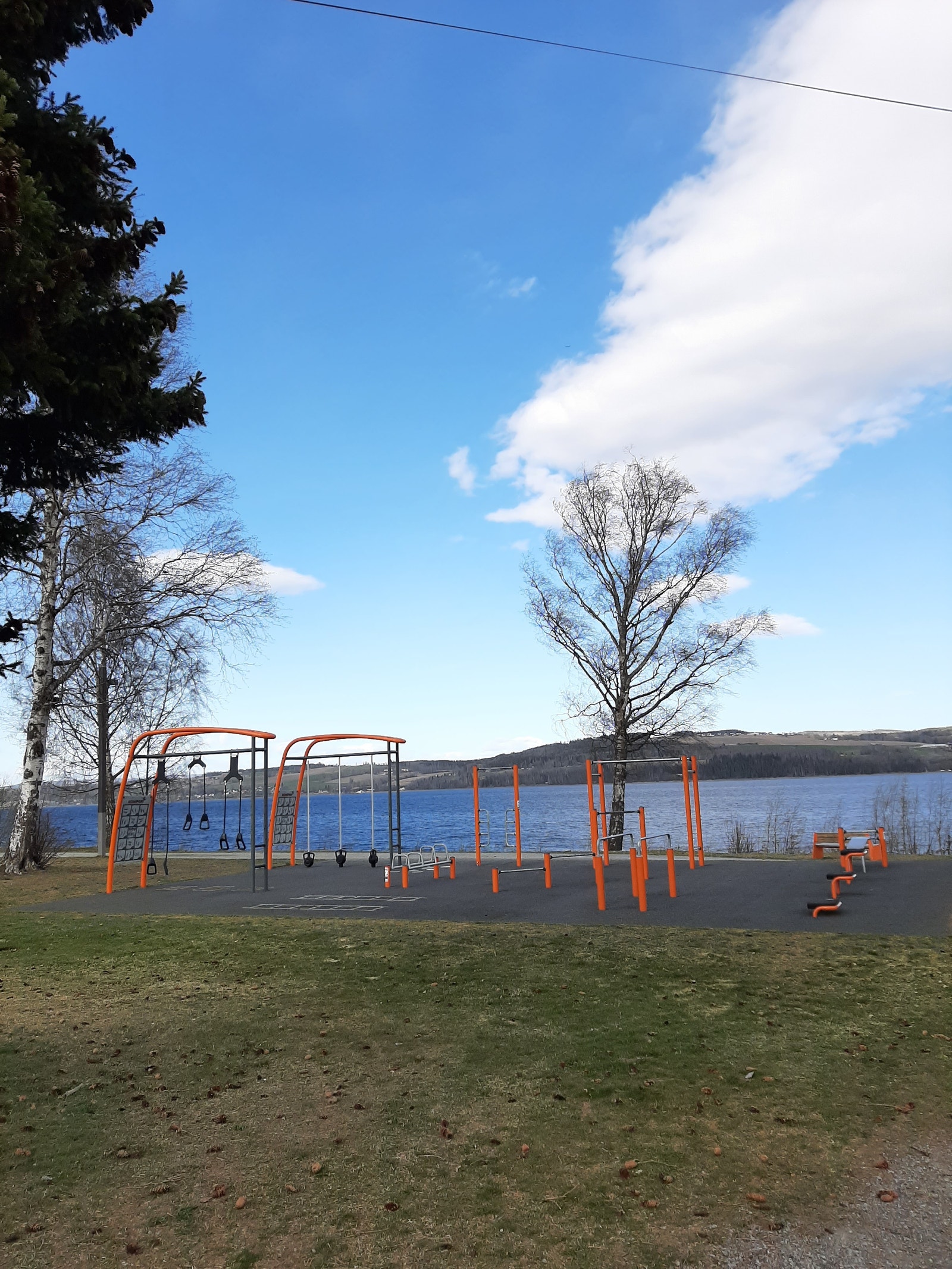Nærområde Mjøspromenaden med styrkepark 2 minutter Galleribilde