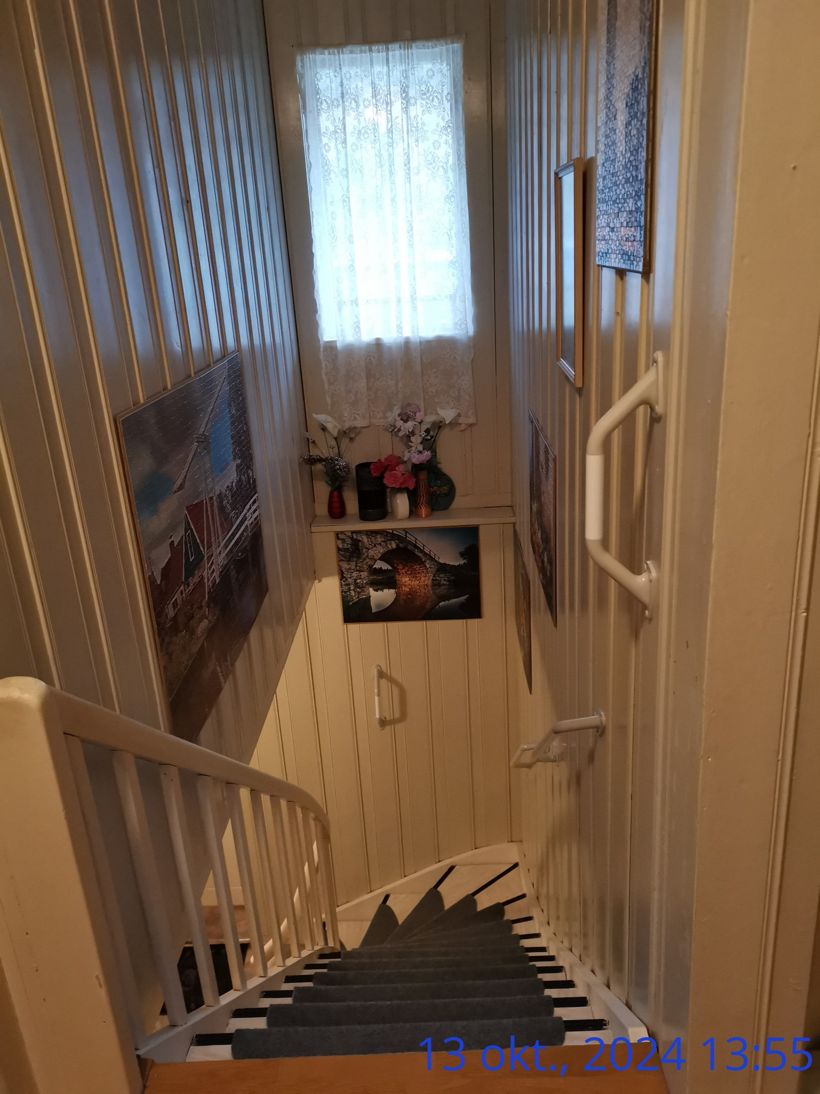 trappenedgang til 1.etg. Galleribilde