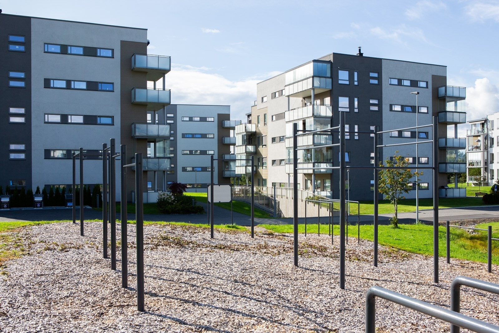 På Sole er det er det et stort fokus på trivsel for beboere i alle aldre. Området er bygd opp med blant annet Tuftepark, petanque bane og Padel baner Galleribilde