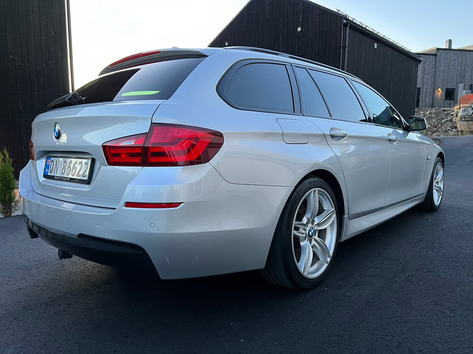 BMW 5-serie 520D 2.0-163 D M-SPORT/EU-OK 04-2026/AUTOMAT/LUFT 2