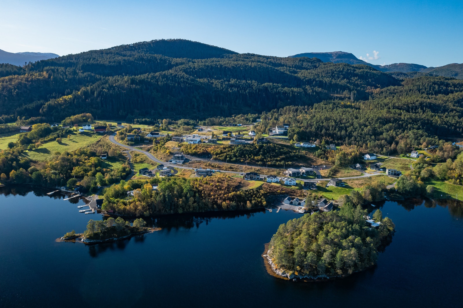 Oversiktsbilde som viser heile feltet Galleribilde