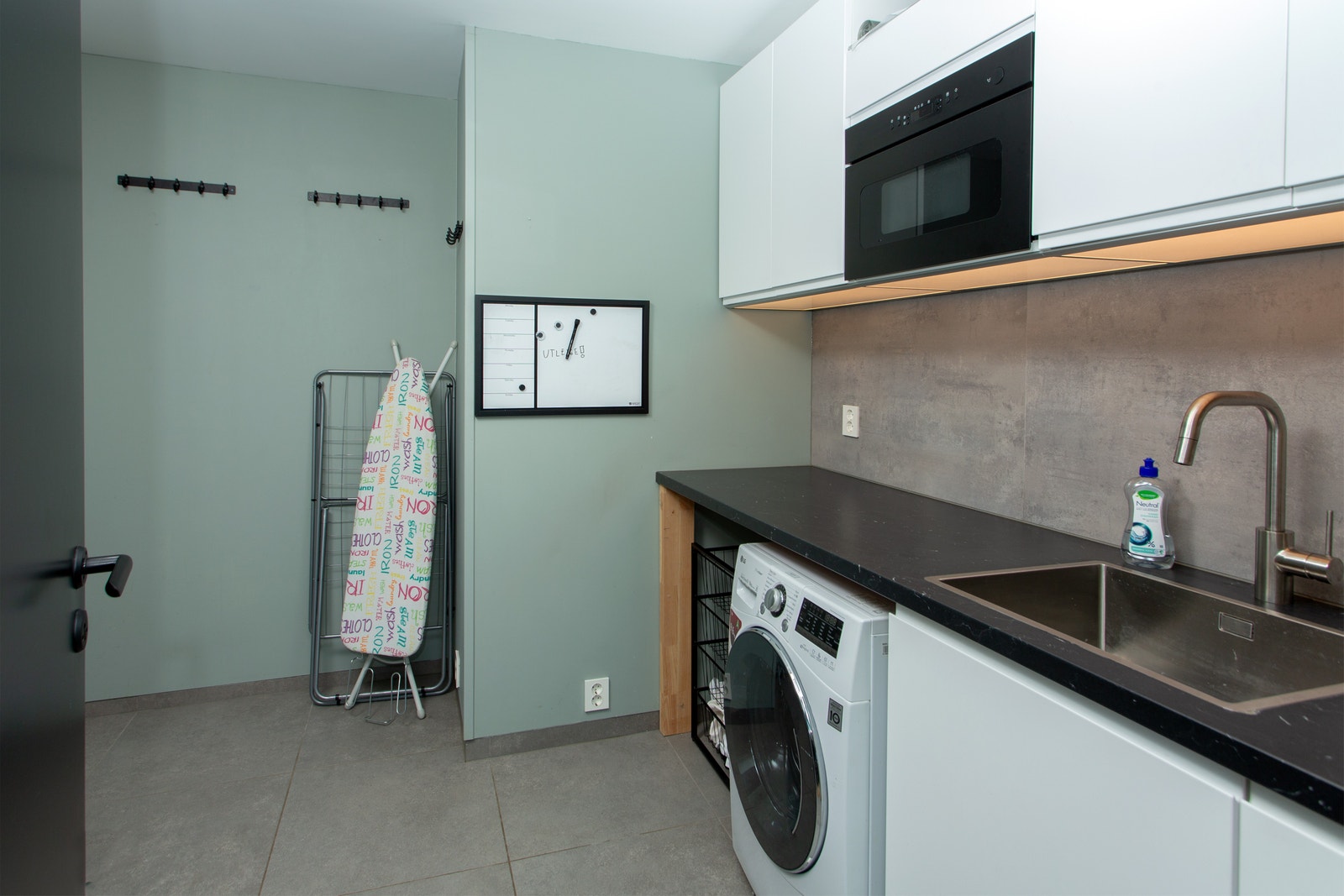 Vaskerom Galleribilde