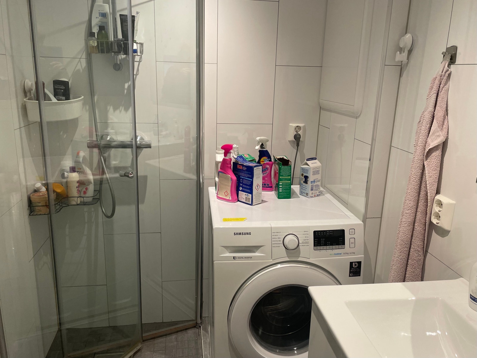 Kombi vask- og tørkemaskin. Galleribilde