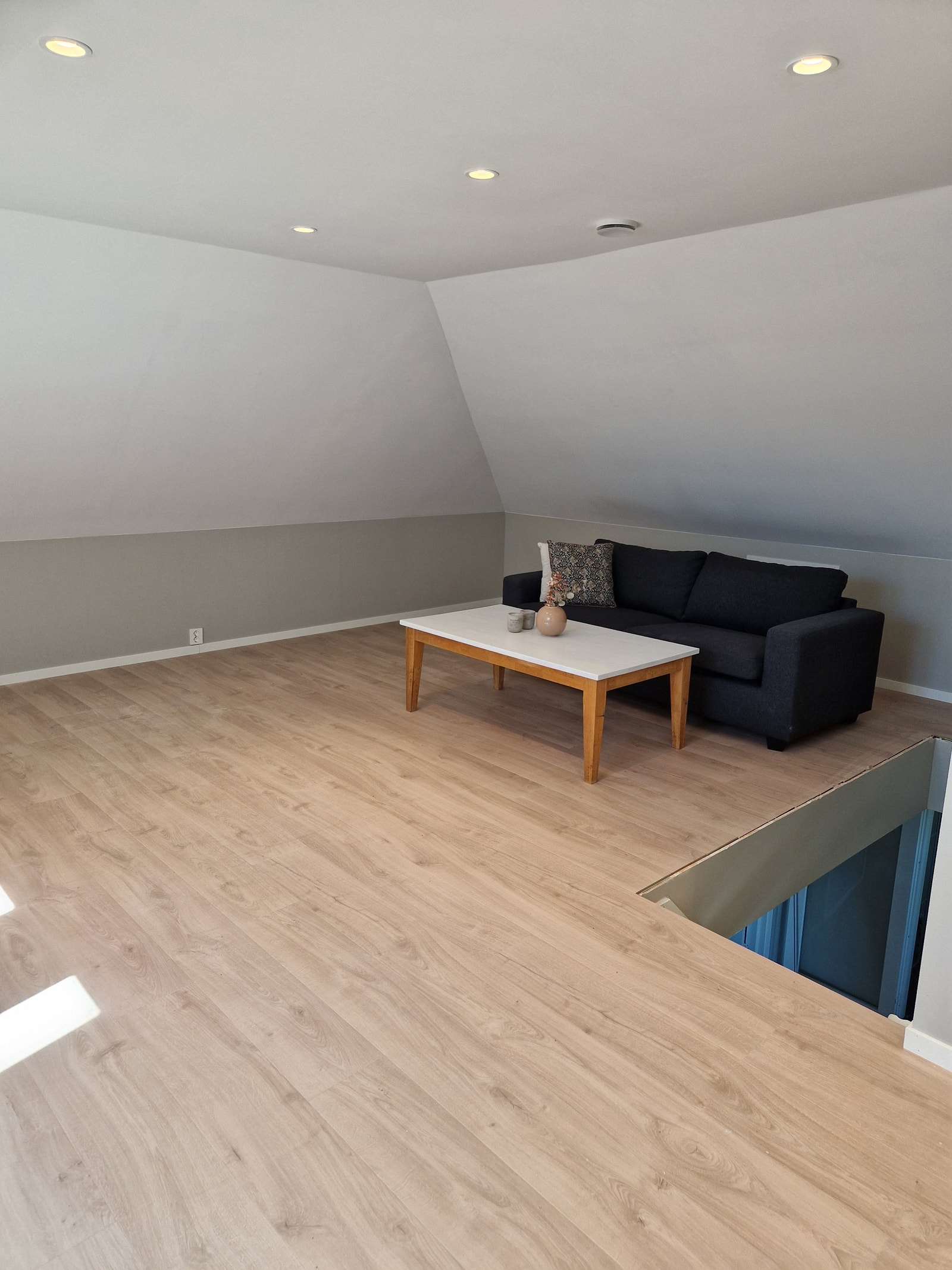 Loftstue Galleribilde