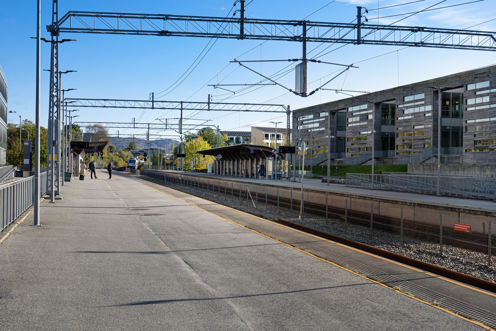Jåttå togstasjon ligger en kort spasertur unna leiligheten Galleribilde