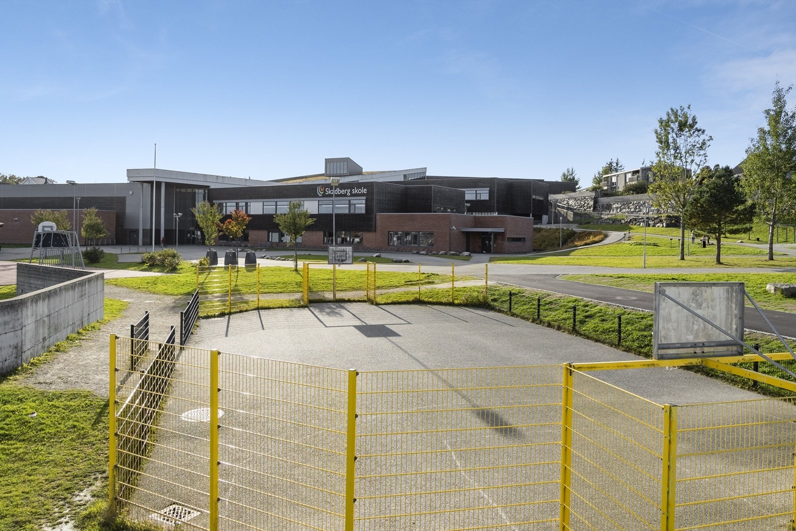 Skadberg Skole Galleribilde