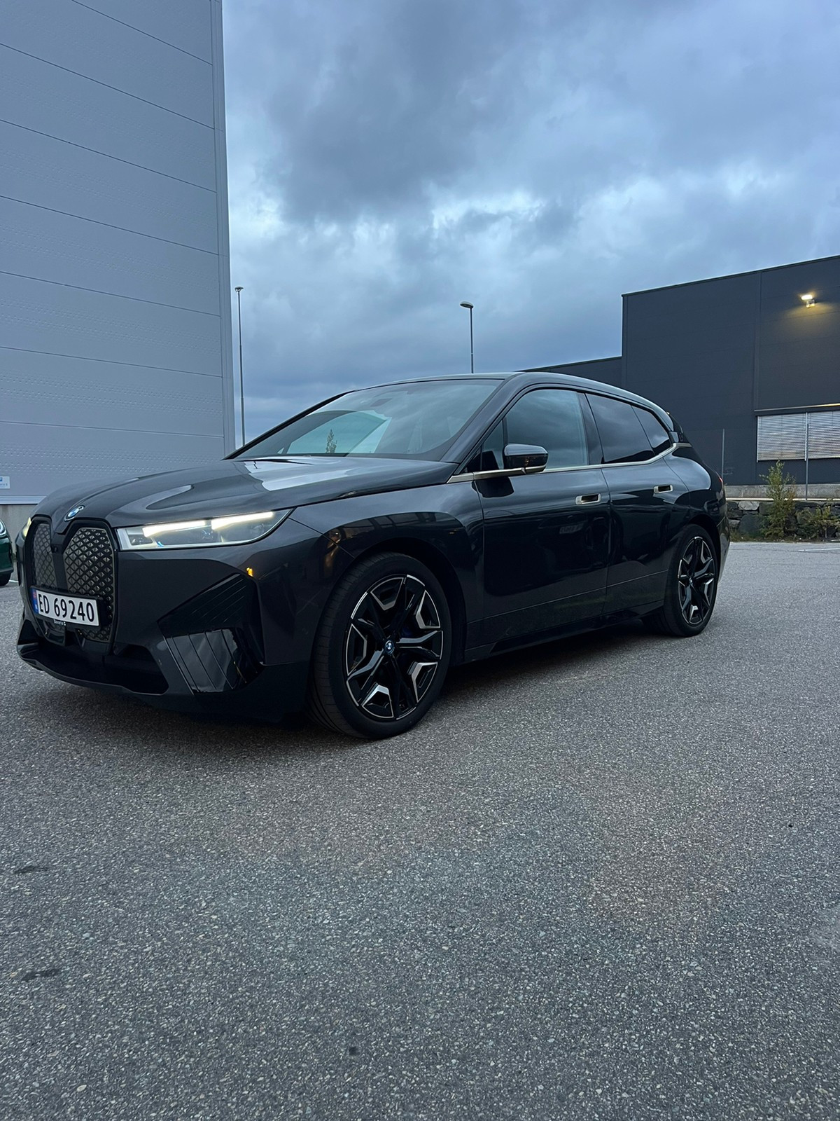 BMW iX xDrive 50 IX50 fully chrg, topputstyrt, innbytte (se tekst)