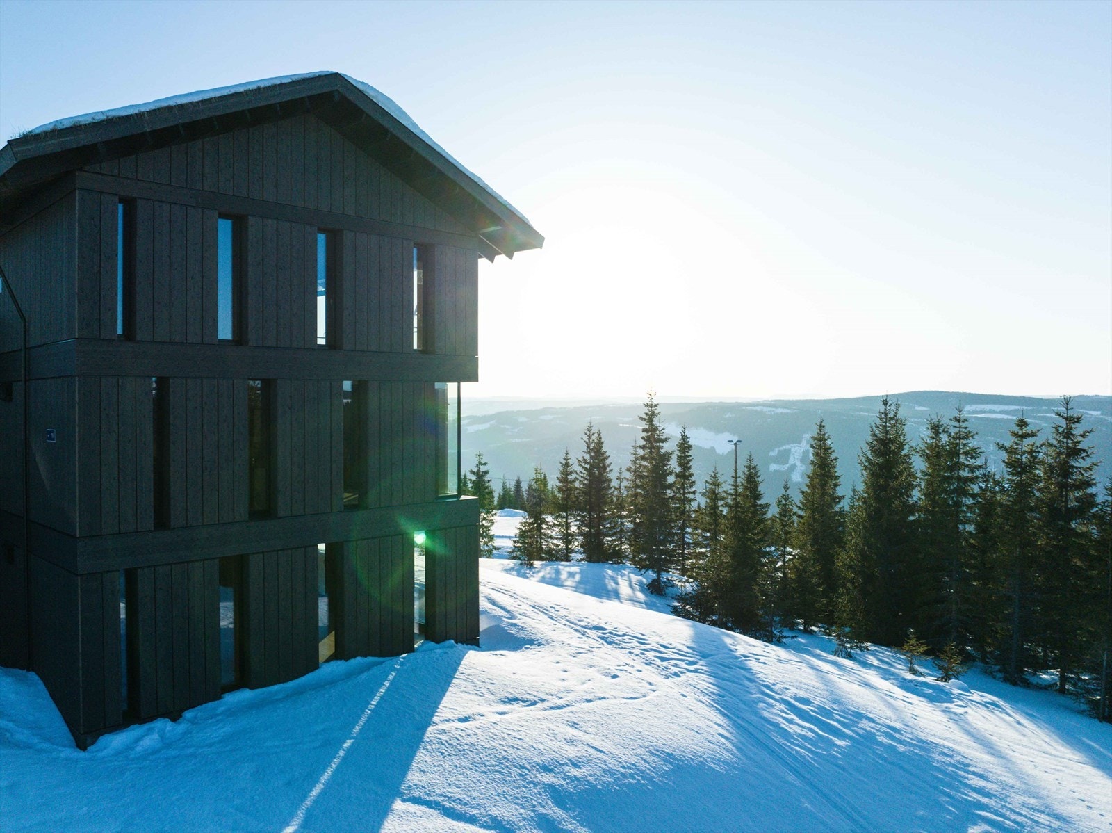 Backyard med sin attraktive beliggenhet Galleribilde