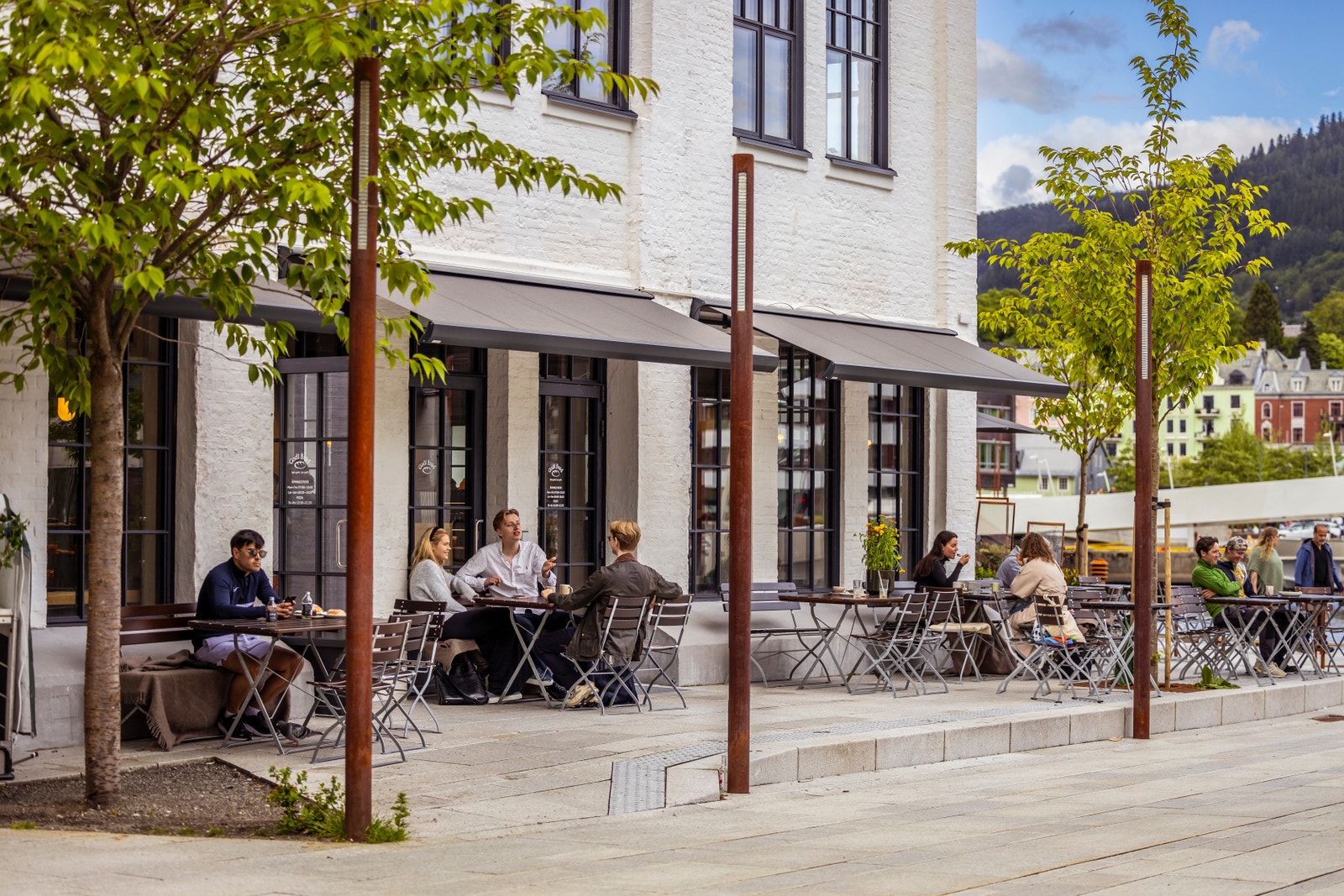 Godt Brød ligger like ved Småpudden Galleribilde