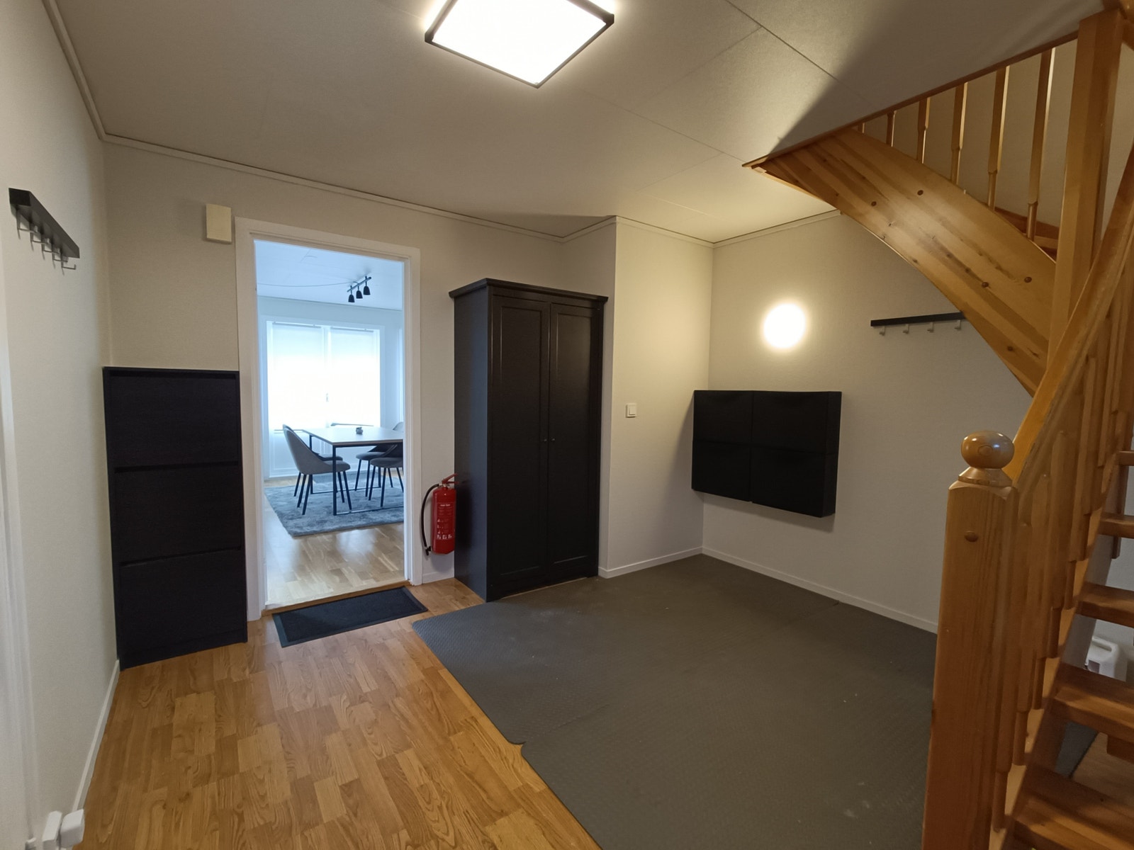 Gang 1 etg. Stor plass til oppbevaring av f.eks EL-sykkel/EL sparkas Galleribilde