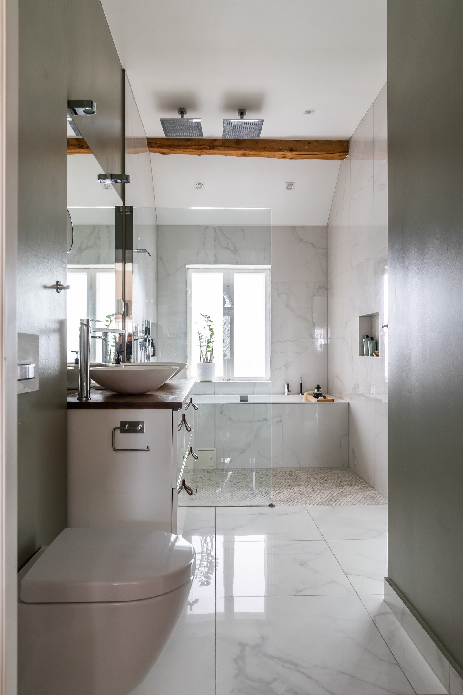 Varmekabler i gulv Galleribilde