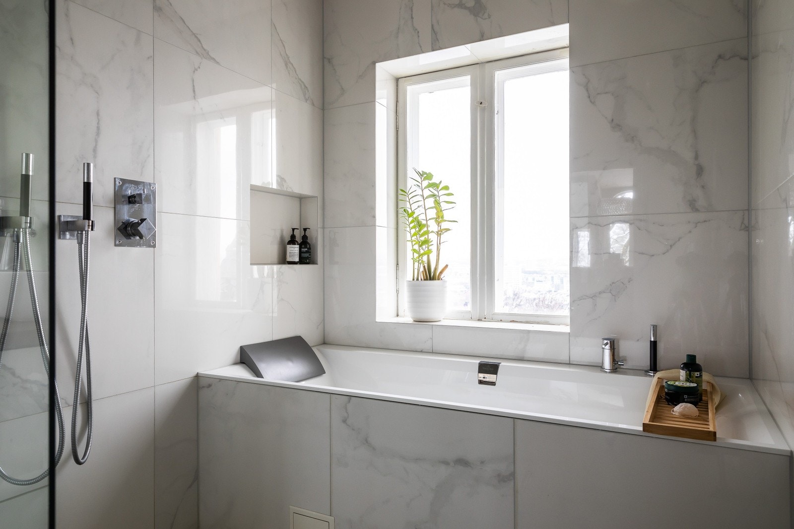 Stort badekar på 180 cm Galleribilde