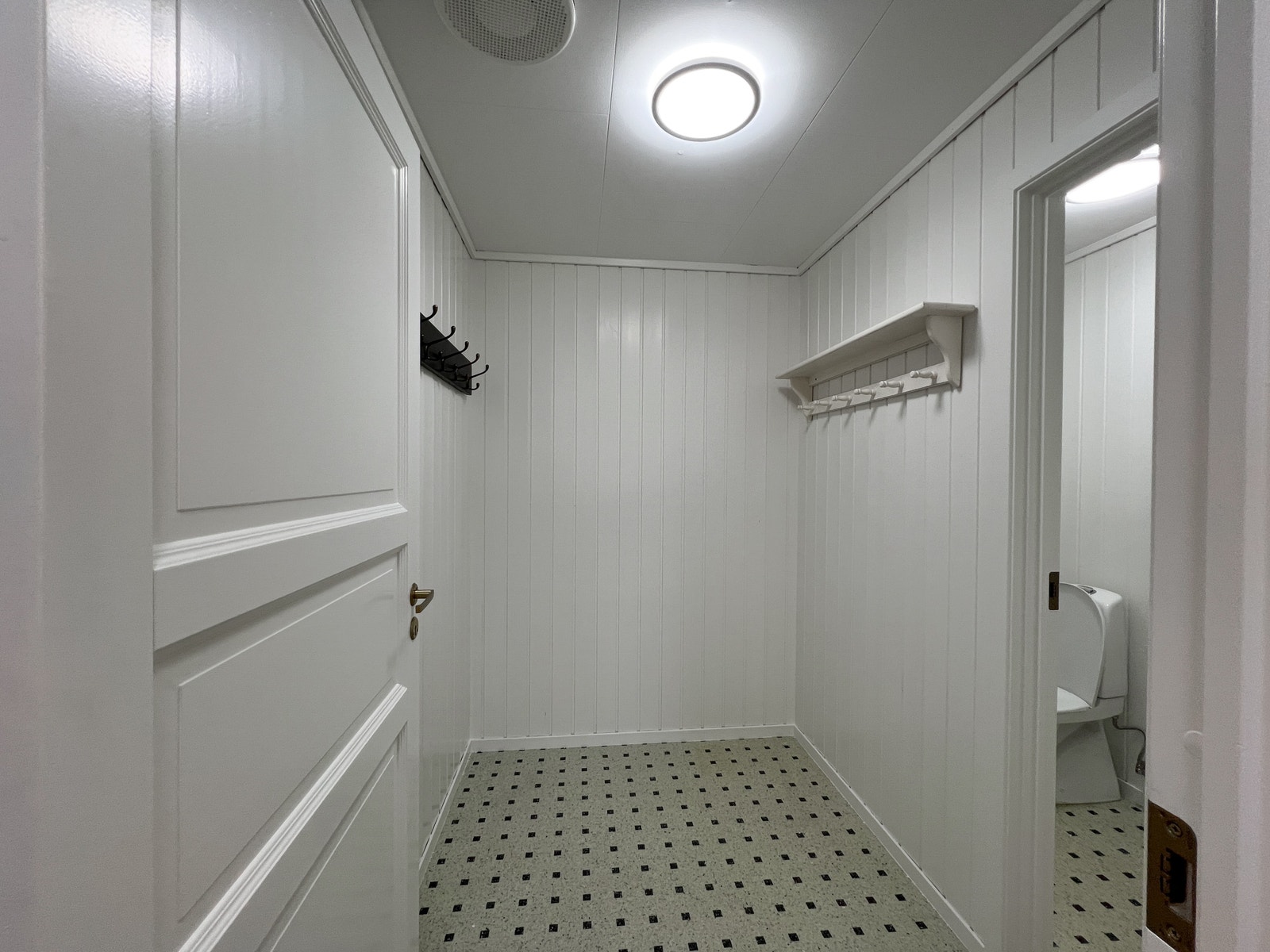 Garderobe Galleribilde