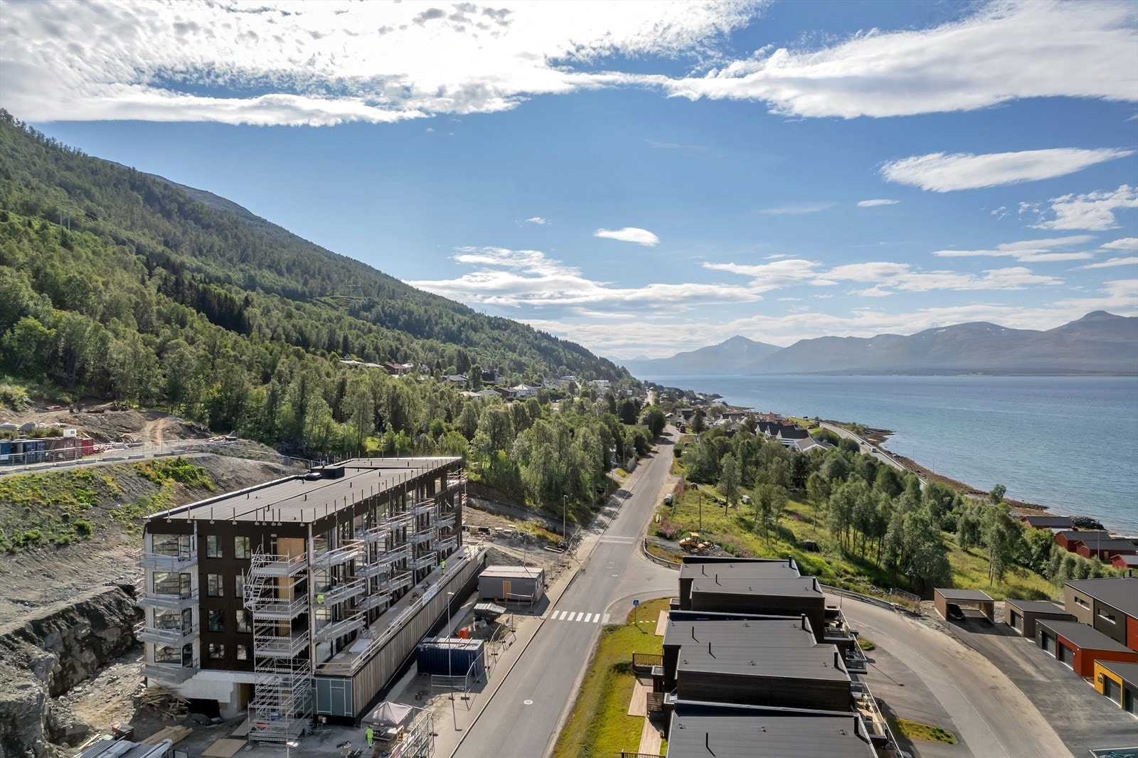 Bygget har attraktiv beliggenhet i feltet. Galleribilde