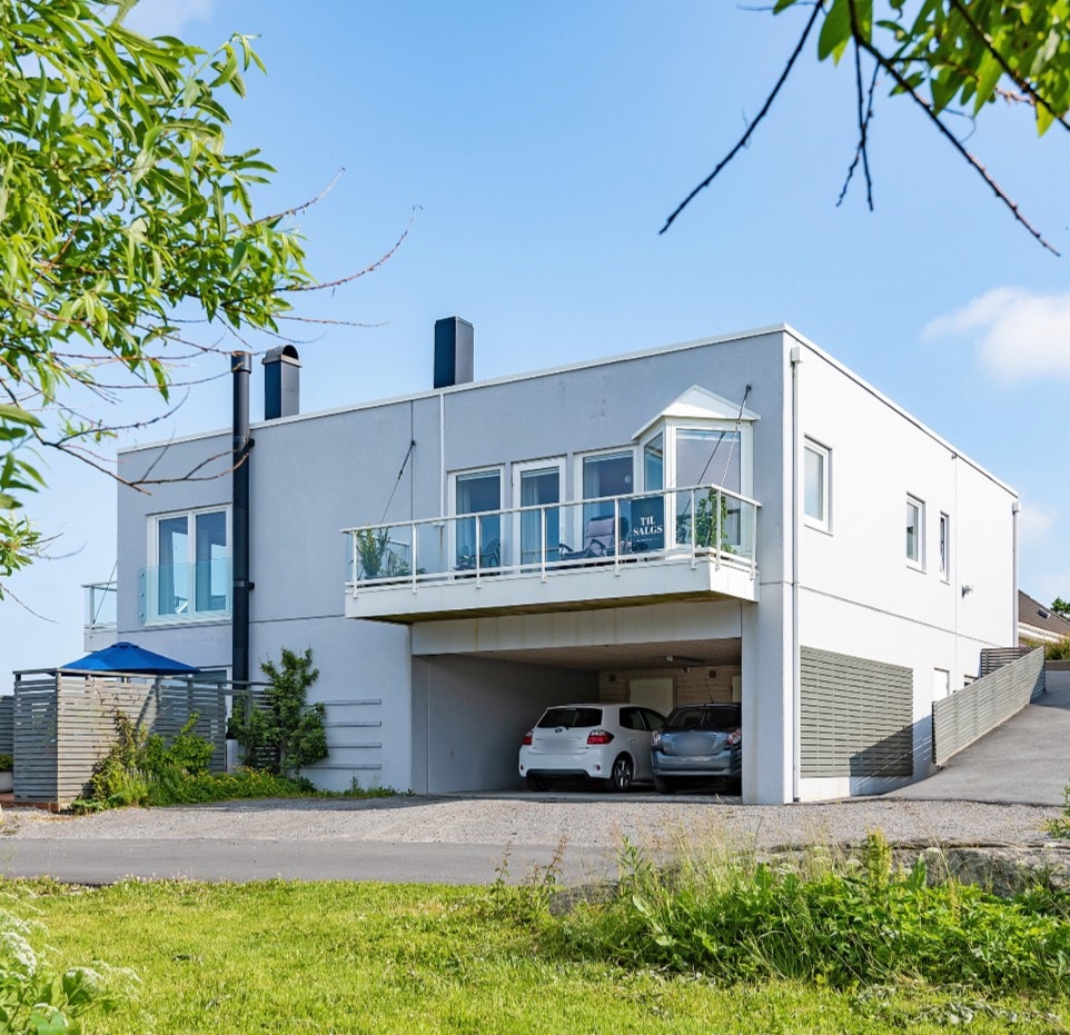 Leilighet i 2 etasje med carport under Galleribilde