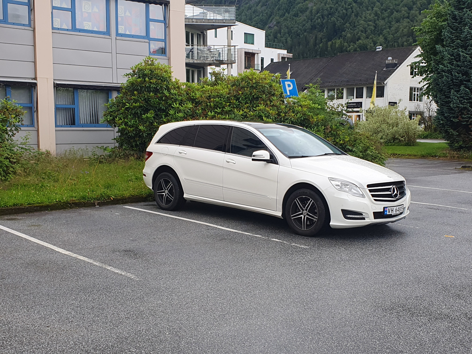 Mercedes-Benz R-Klasse R350 CDI 4Matic // 3.0 V6 265HK // Luft. Pano, Vent, 7s 3