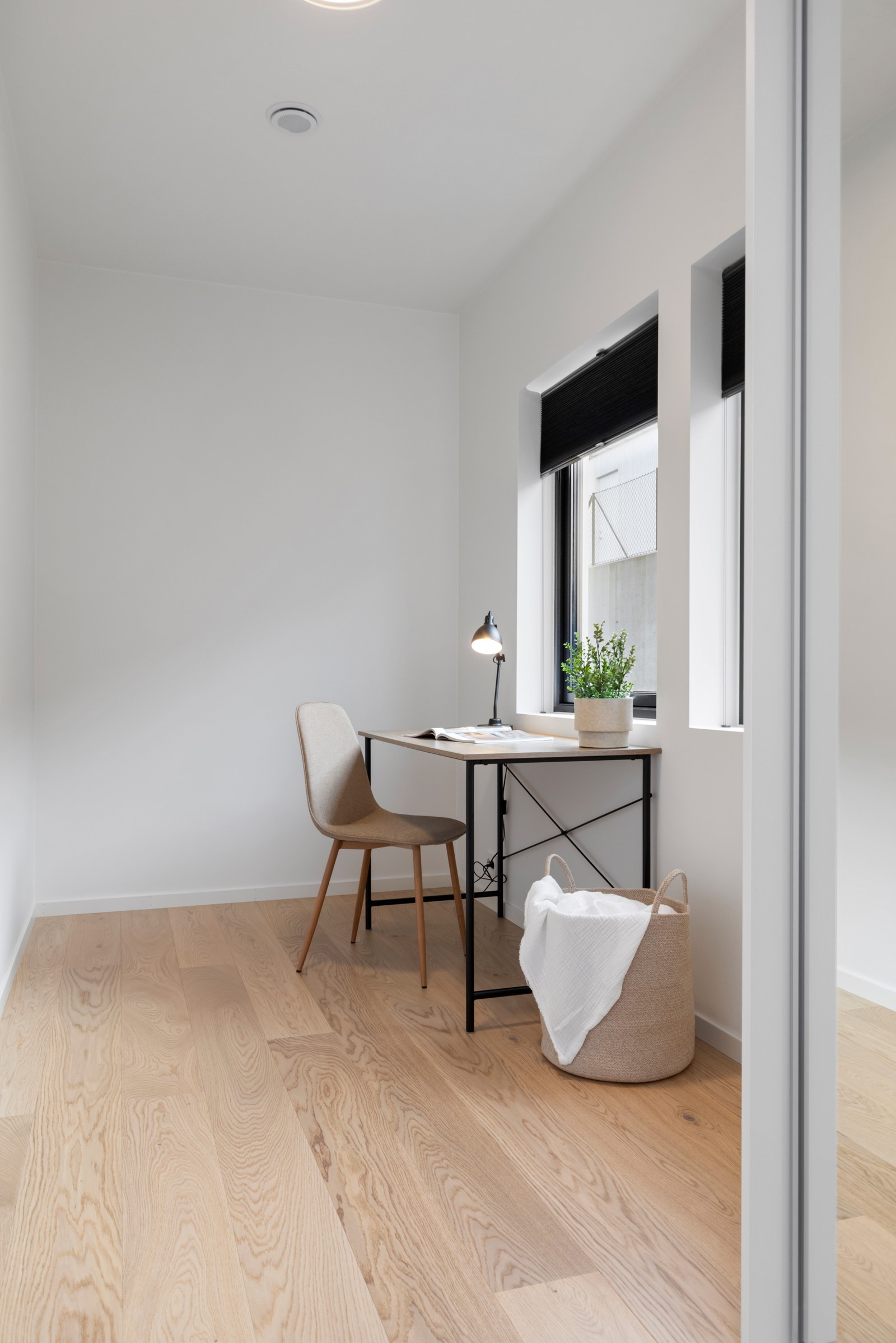 Soverom 3, her innredet som kontor. Galleribilde