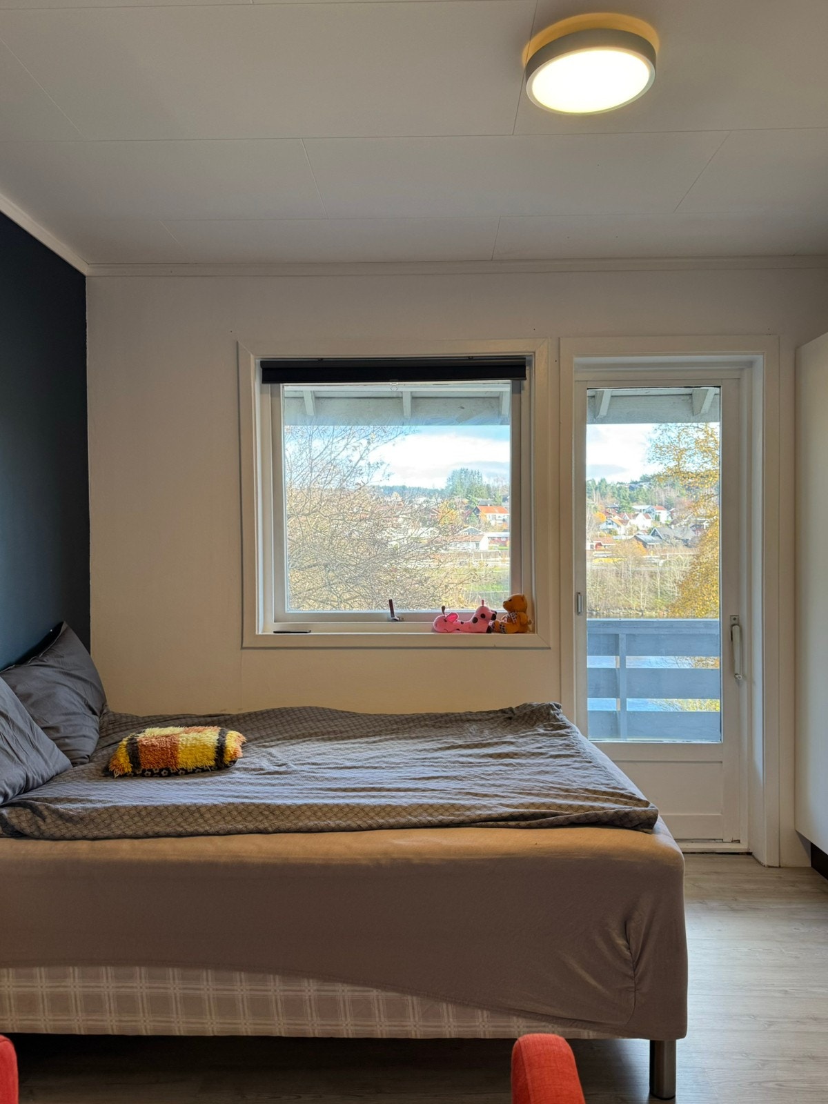 Rom 7 med dobbeltseng og god skapplass Galleribilde