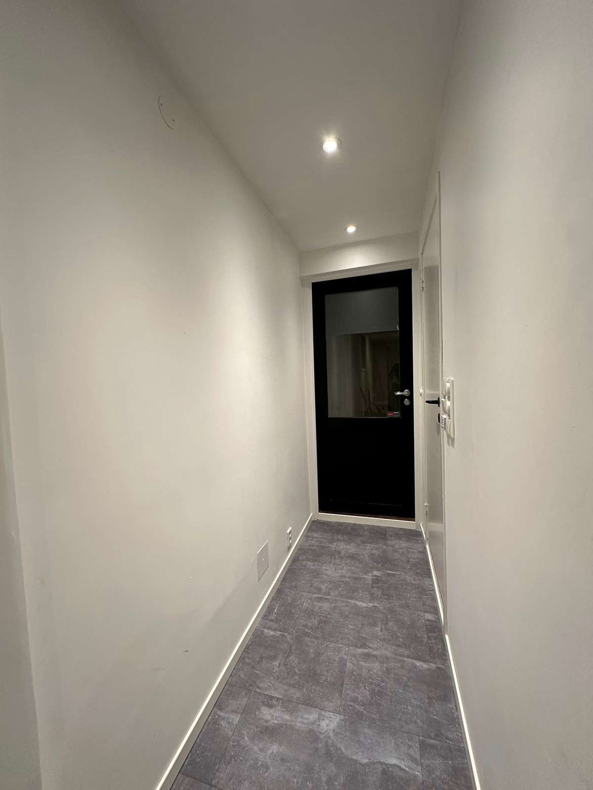 Egen inngang Galleribilde