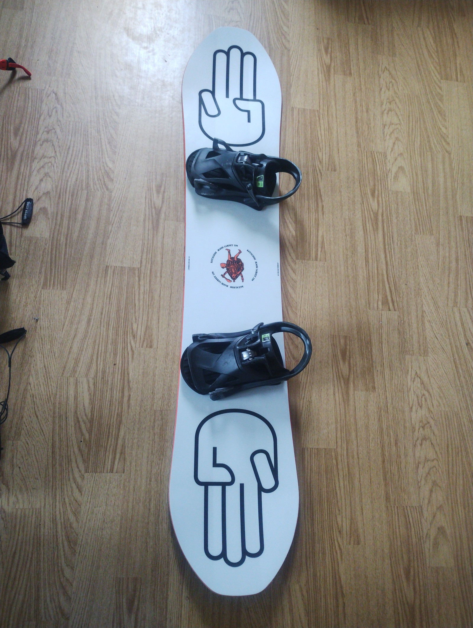 BATALEON MAGIC CARPET 154センチ（Magic Carpet Snowboard）