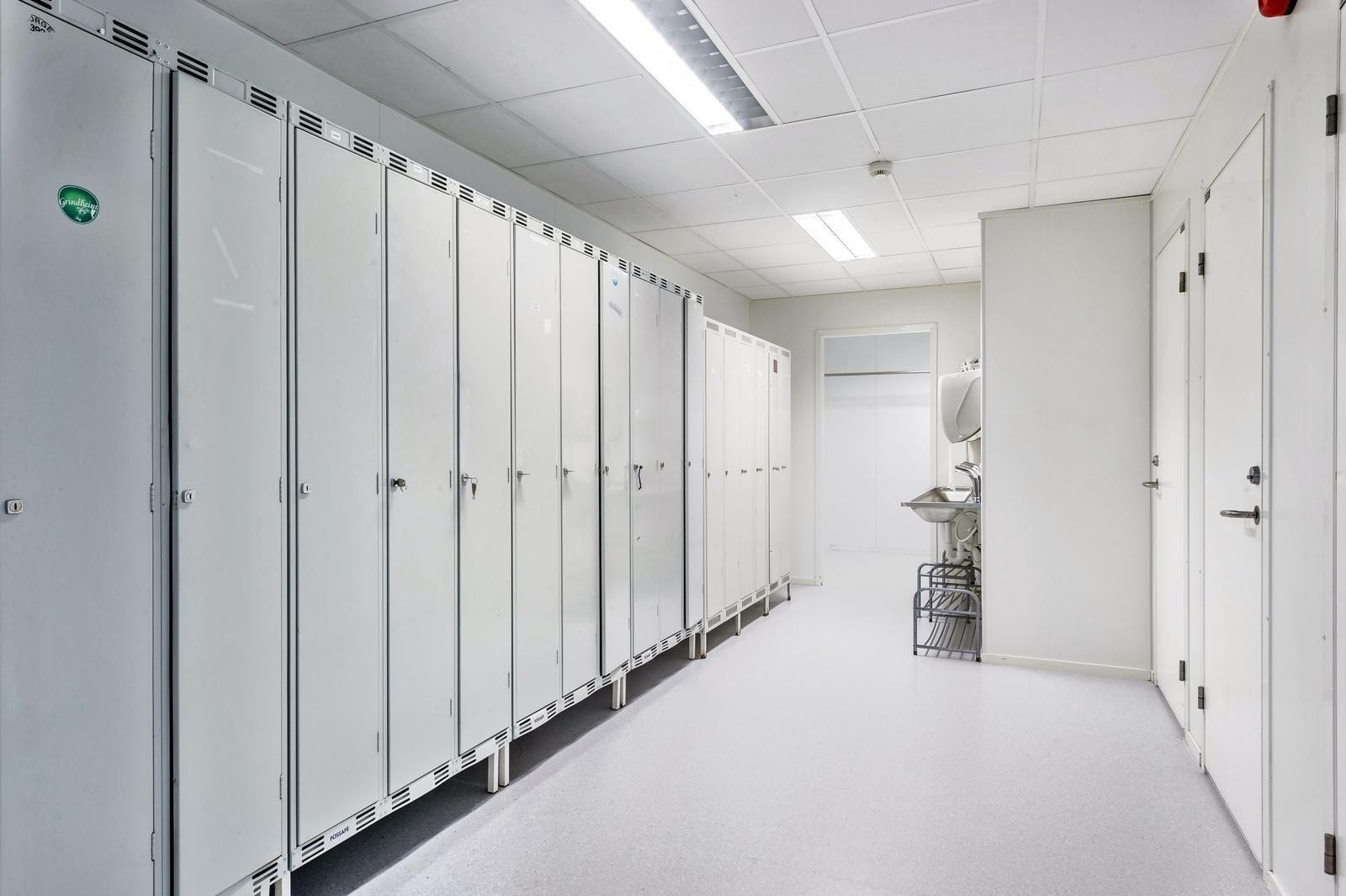 Garderobe Galleribilde