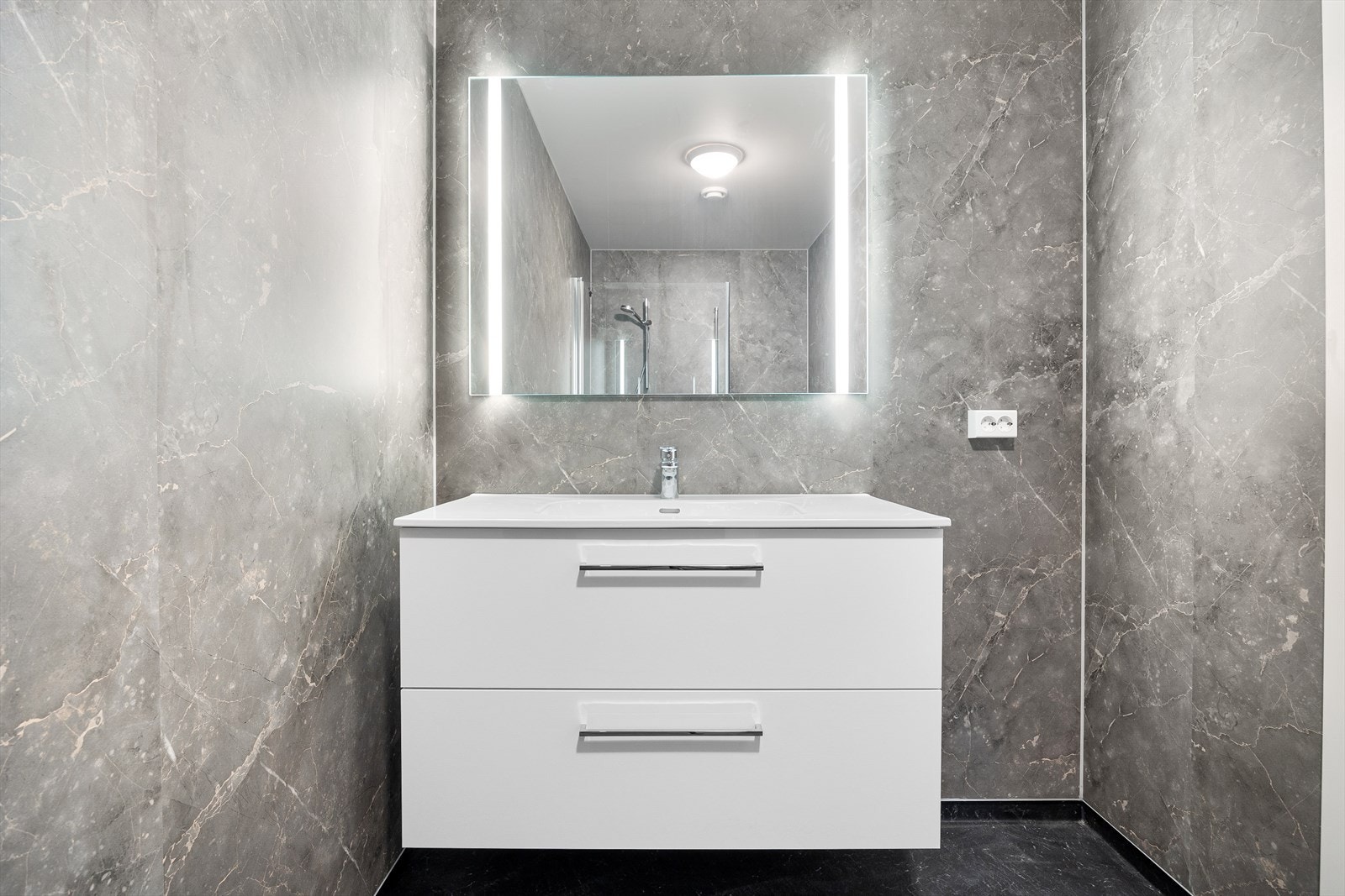 Baderom 2.etasje Galleribilde