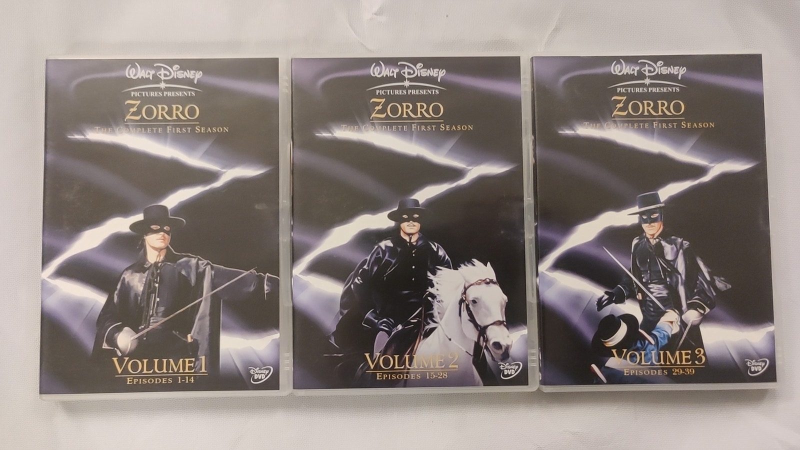 Zorro Complete 1 season | FINN-torget