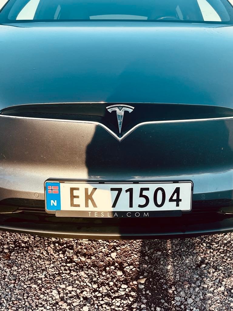 Tesla Model X 5